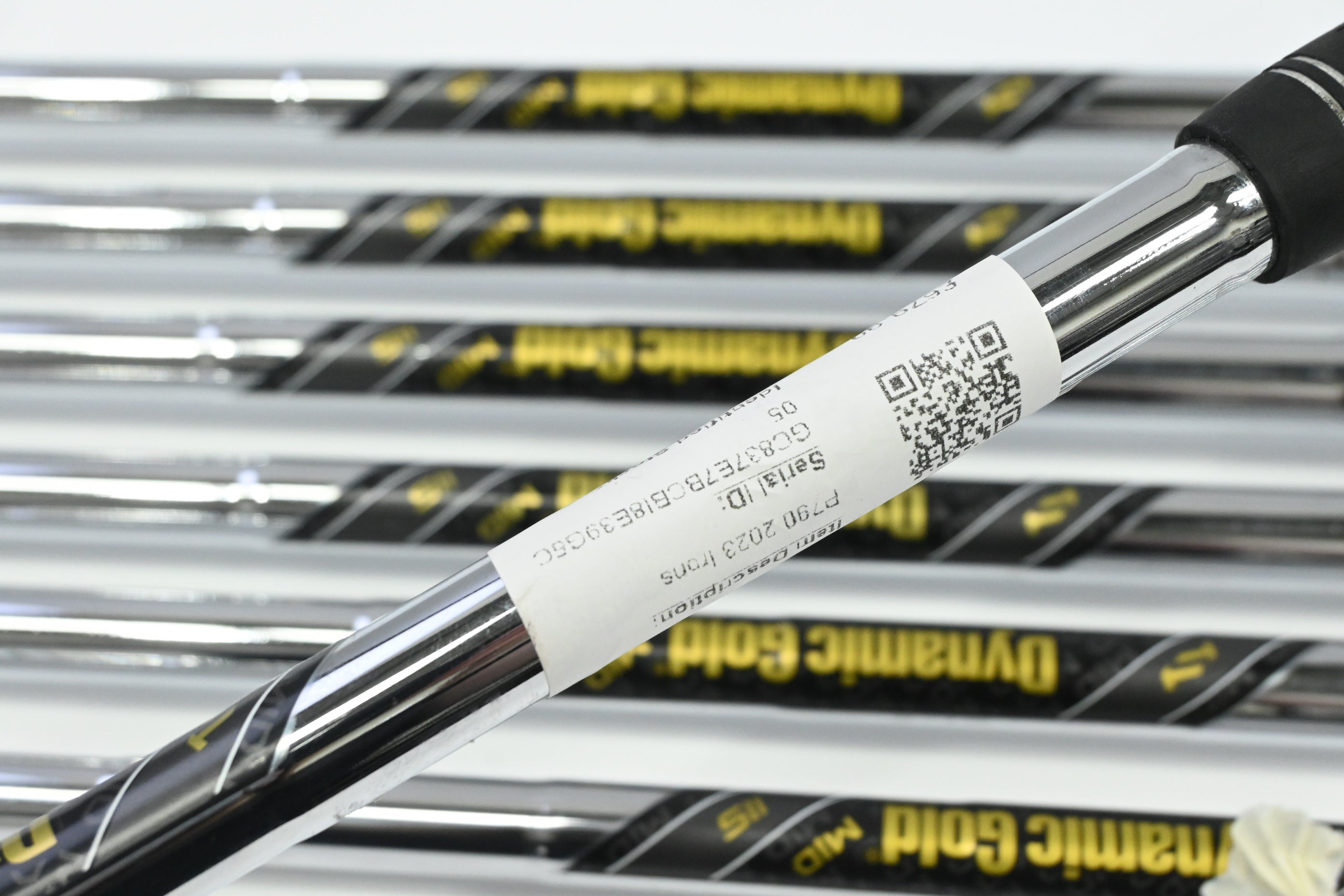Taylormade P790 2023 Irons / 5-PW+AW / Regular Flex Dynamic Gold 115 R300 Shafts