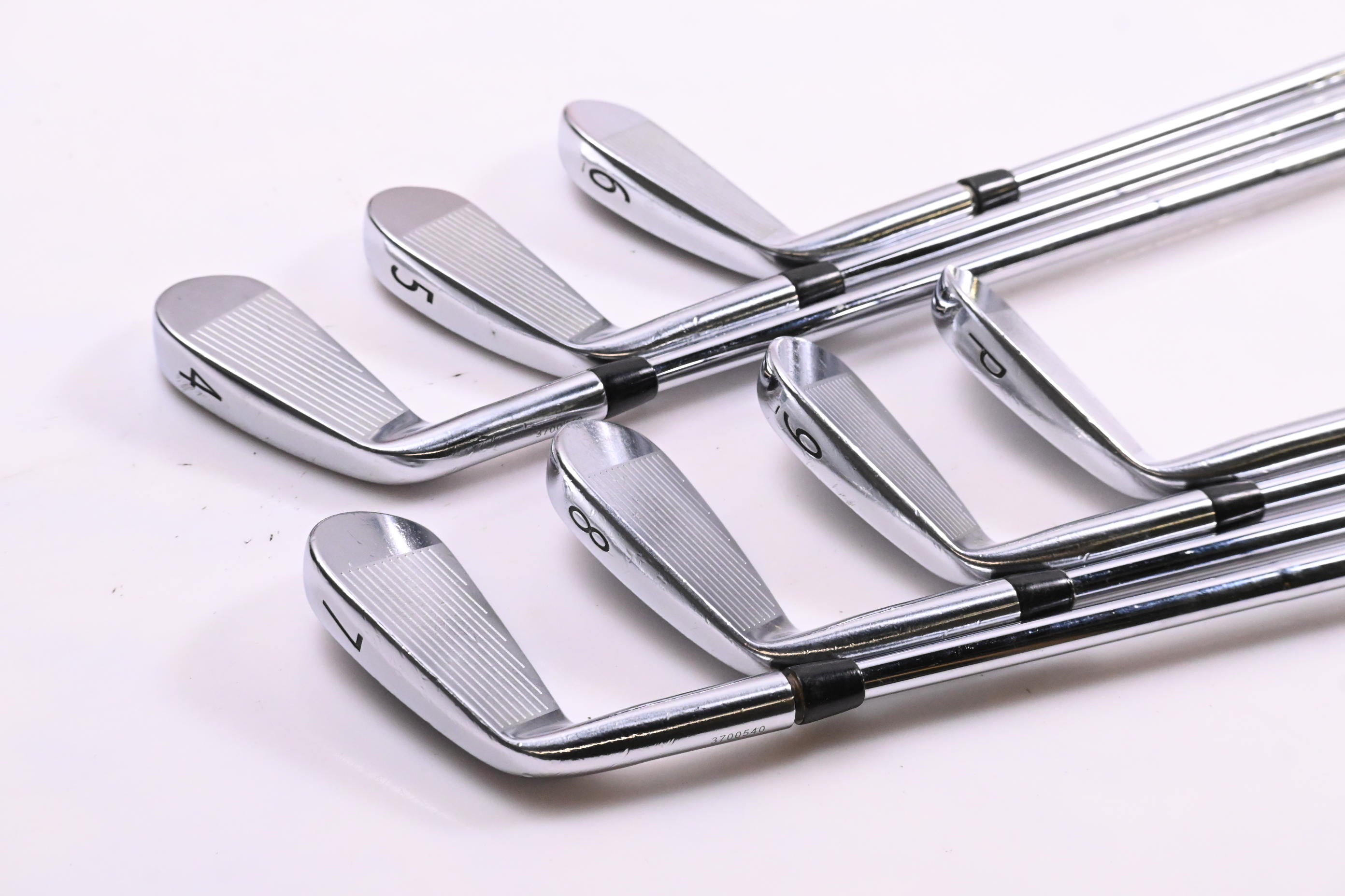 Titleist 718 CB/MB Combo Irons / 4-PW / X-Flex AMT Tour White X100 Shafts