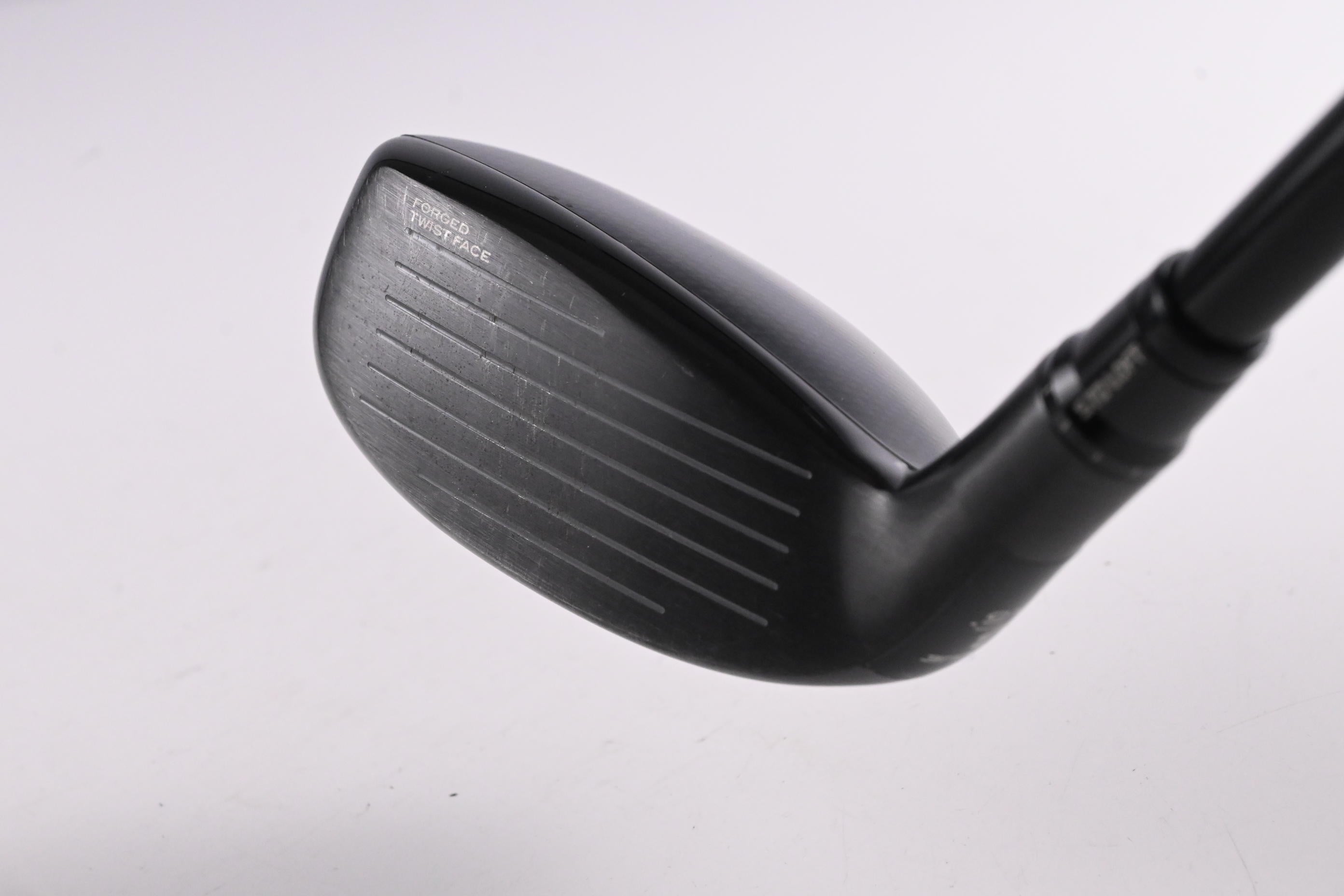 Taylormade Stealth Plus #3 Hybrid / 19.5 Degree / Stiff Flex HZRDUS Smoke Red 80