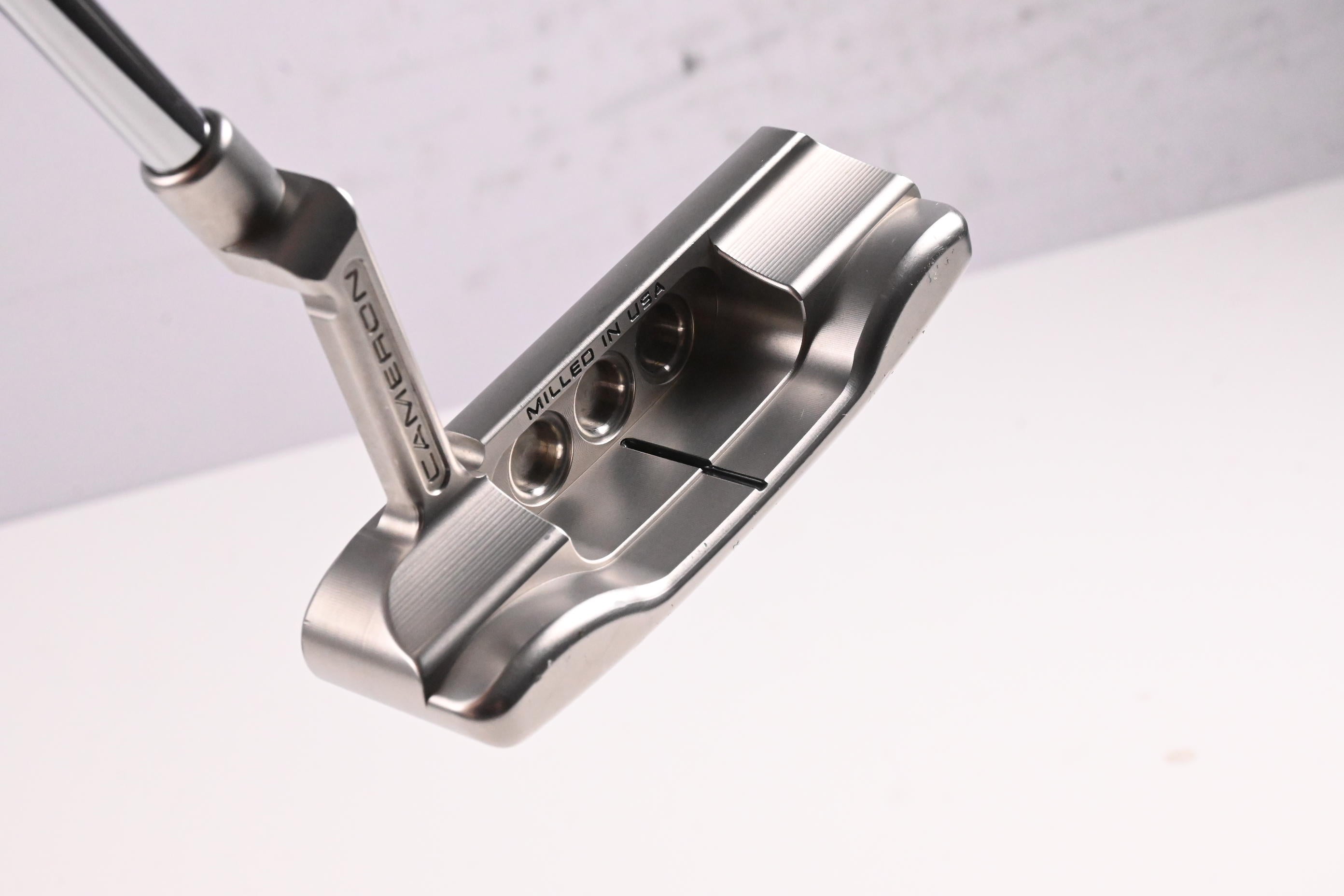 Scotty Cameron Super Select Newport + Putter / 33 Inch