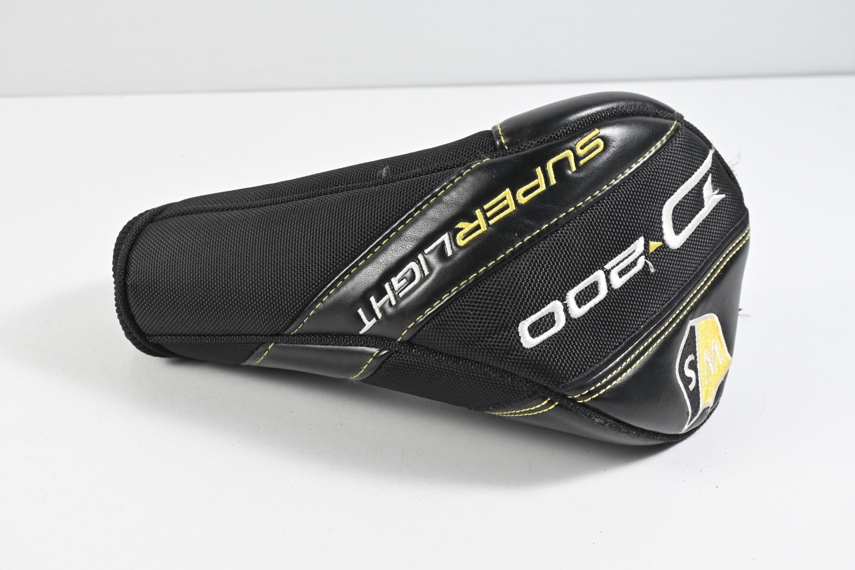 Wilson D200 Driver / 10.5 Degree / Regular Flex Fujikura Vista Pro 49 Shaft