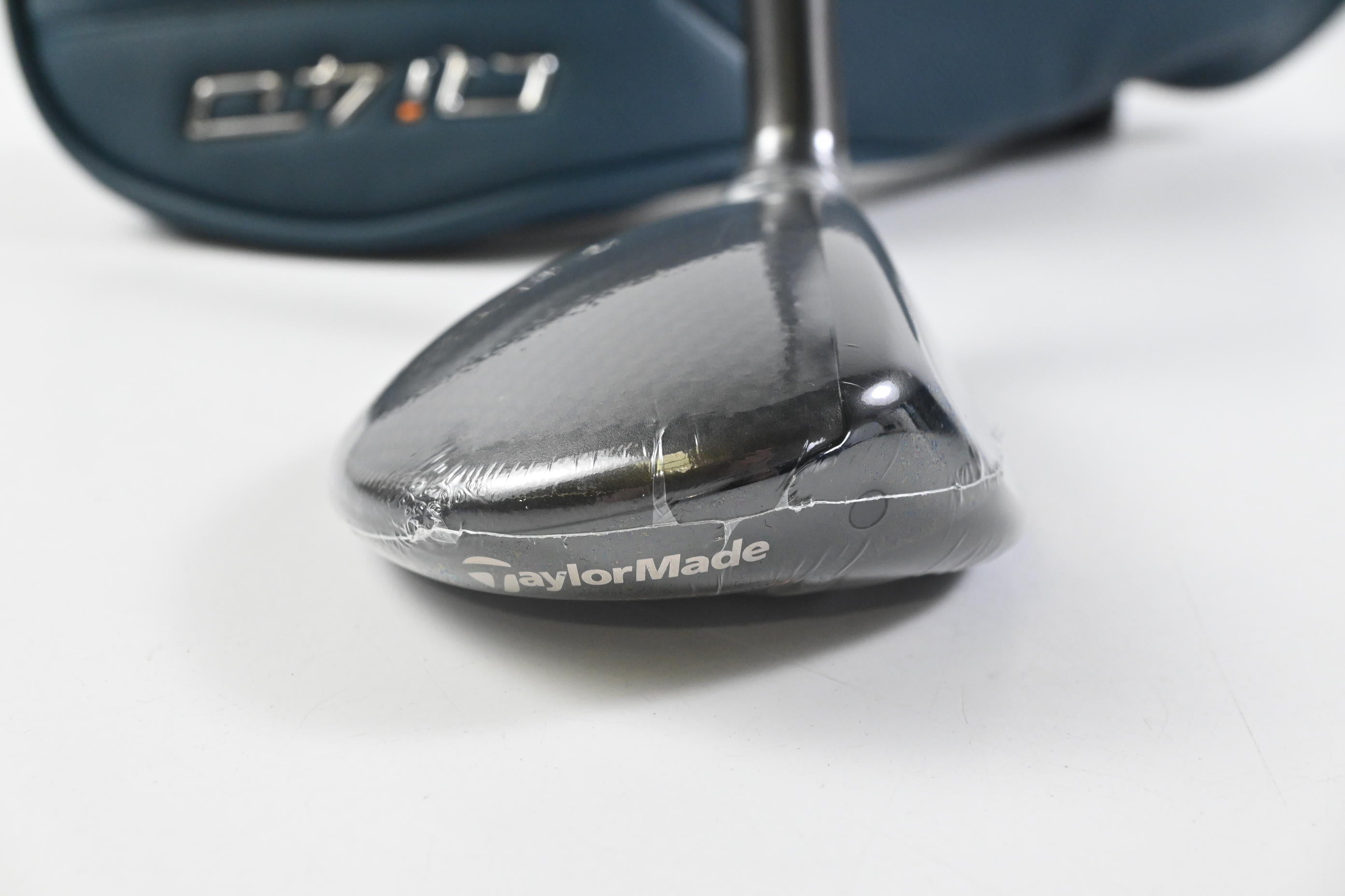 Taylormade Qi4D Max #6 Hybrid / 30 Degree / Regular Flex REAX by KBS 50 Shaft