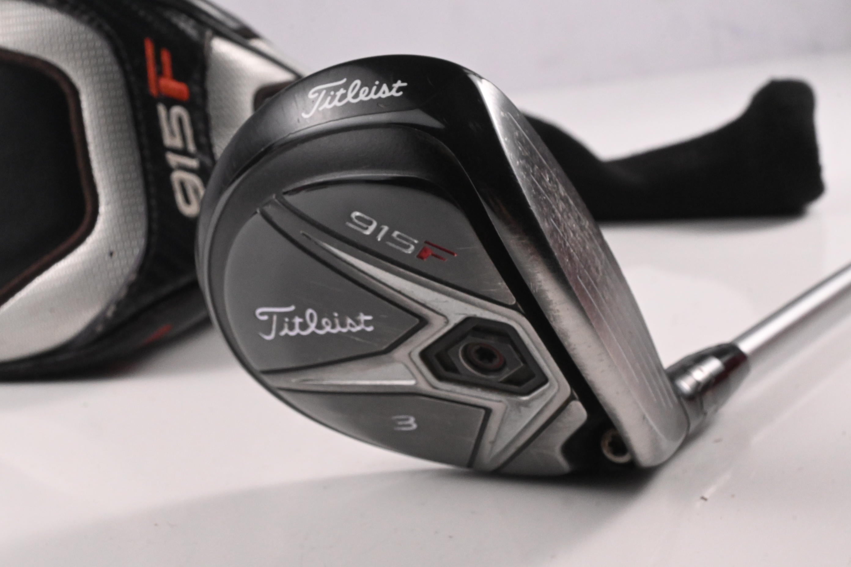 Titleist 915 F #3 Wood / 16.5 Degree / Regular Flex Diamana M+ 60 Shaft
