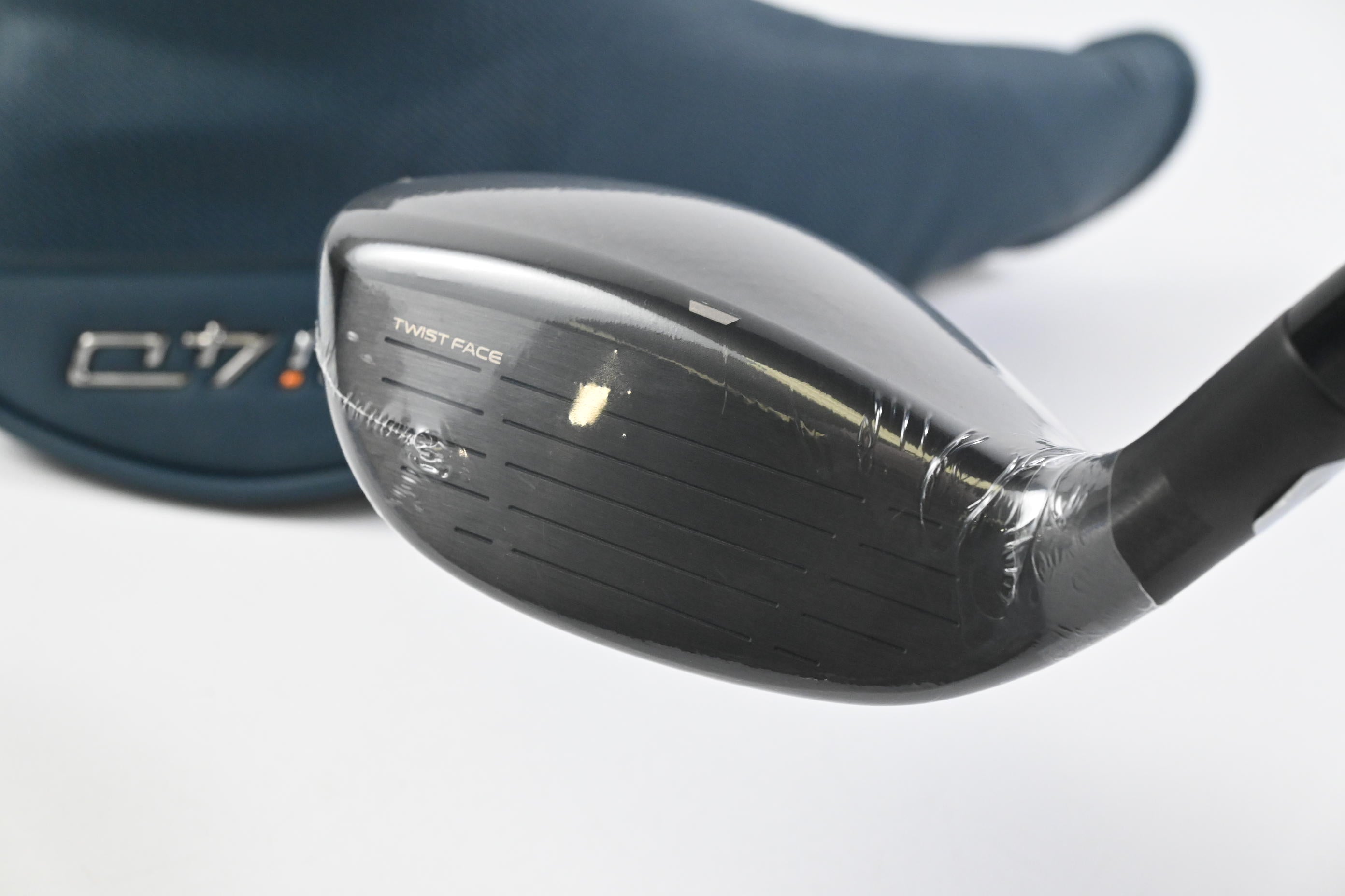 Taylormade Qi4D Max #6 Hybrid / 30 Degree / Regular Flex REAX by KBS 50 Shaft
