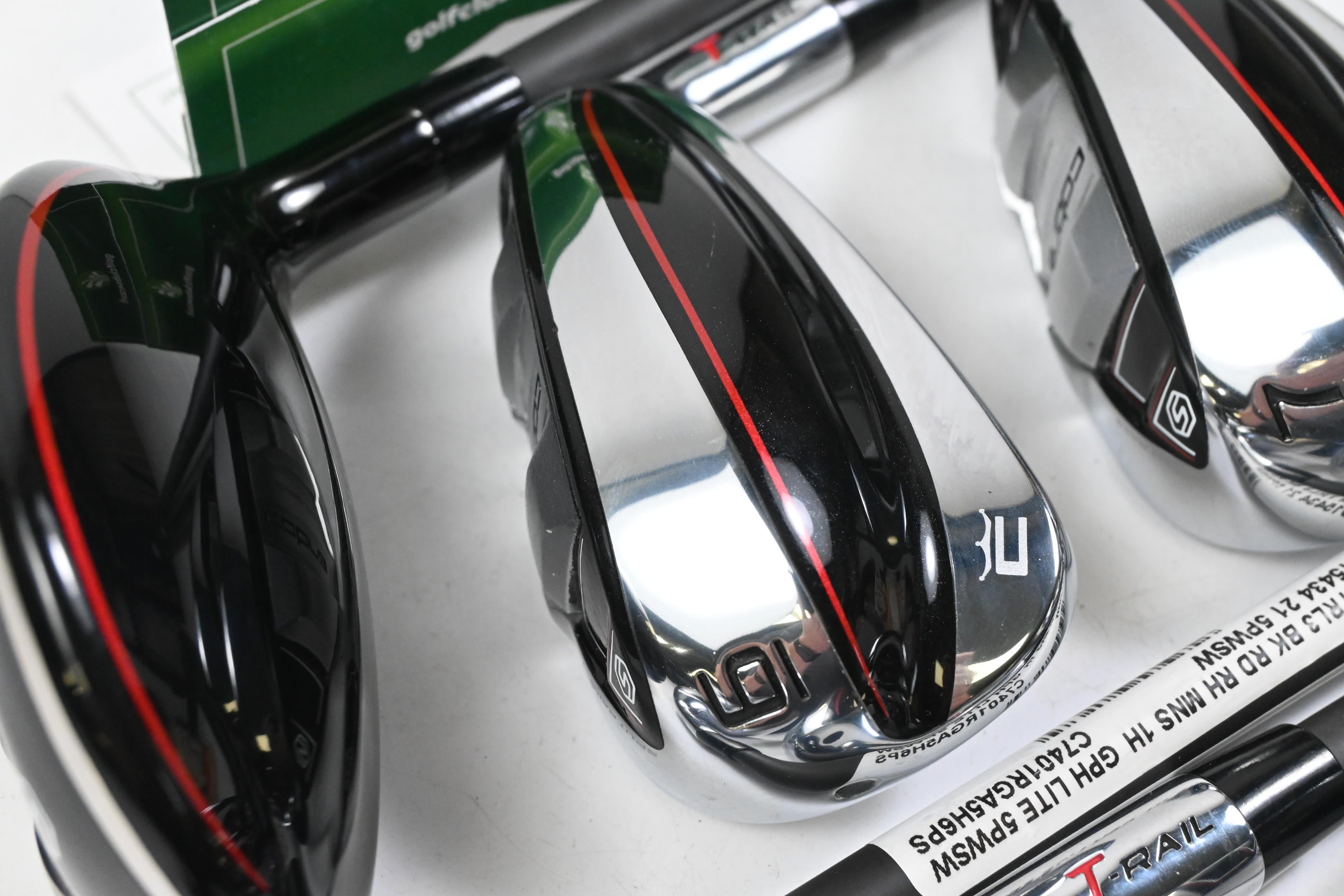 Cobra T-Rail 2023 Irons / 5H+6-PW+SW / Senior Flex Cobra Ultralite 45 Shafts