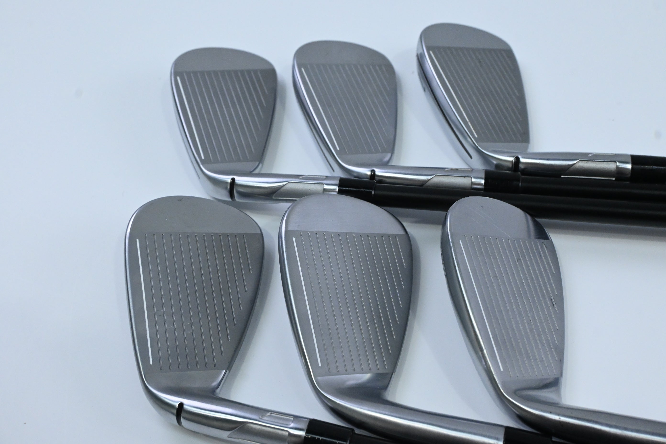 Taylormade Qi Irons / 5-PW / Regular Flex UST Helium Nanocore 60 Shafts