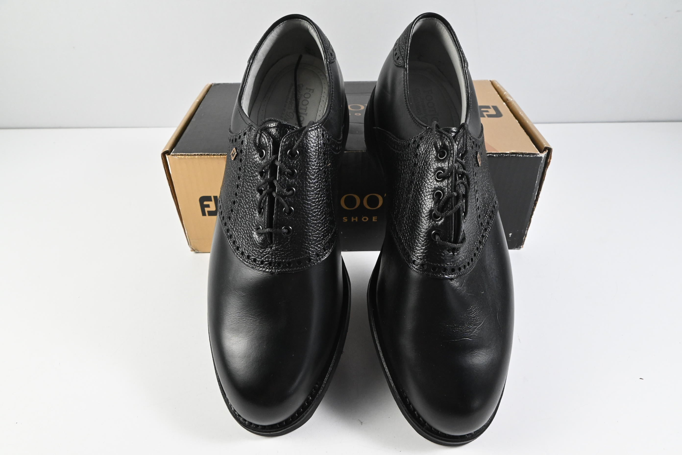 FootJoy Spikeless Classics Dry Premiere Golf Shoes / Size UK 10.5 / Black