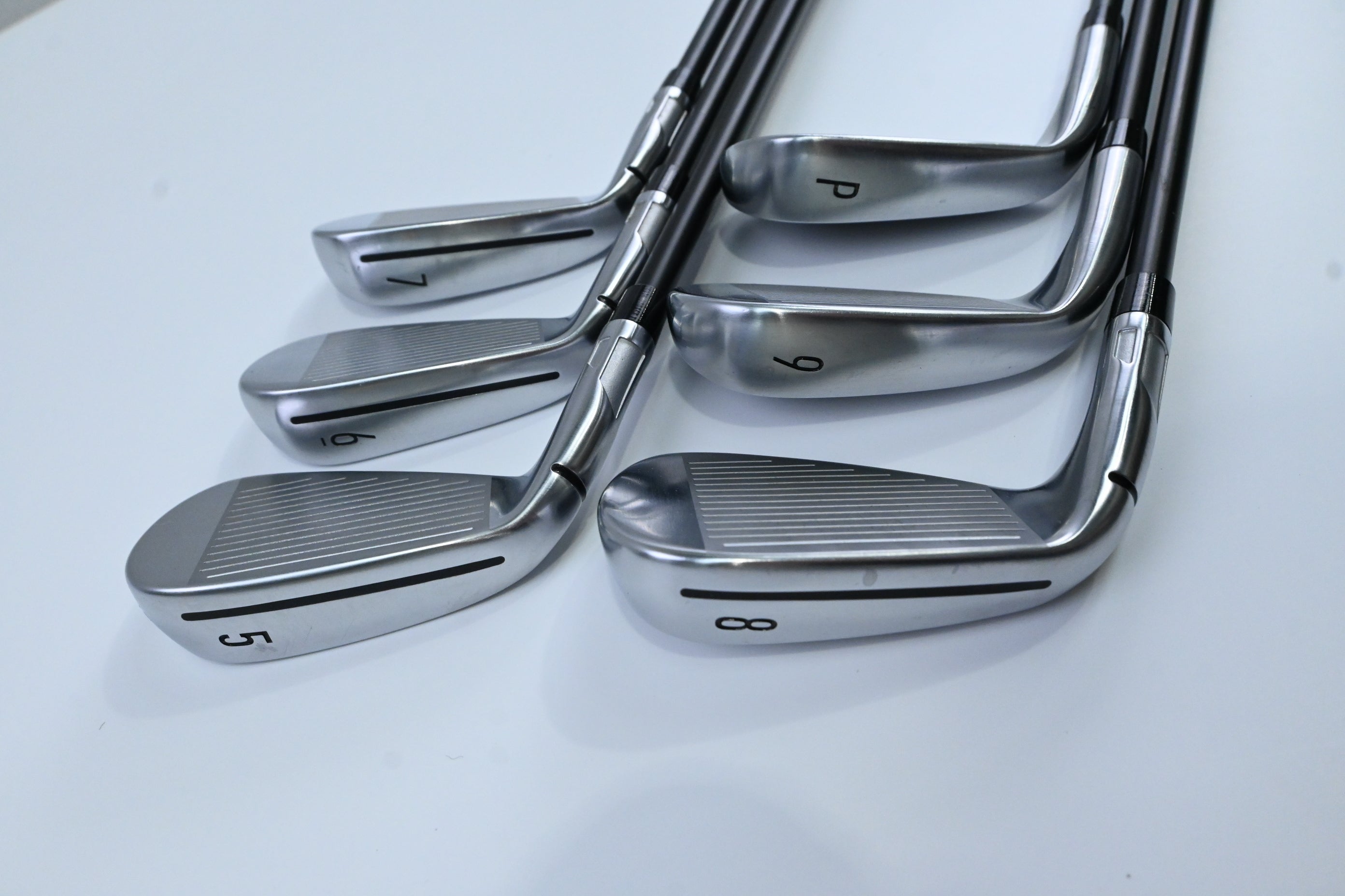 Taylormade Qi Irons / 5-PW / Regular Flex UST Helium Nanocore 60 Shafts