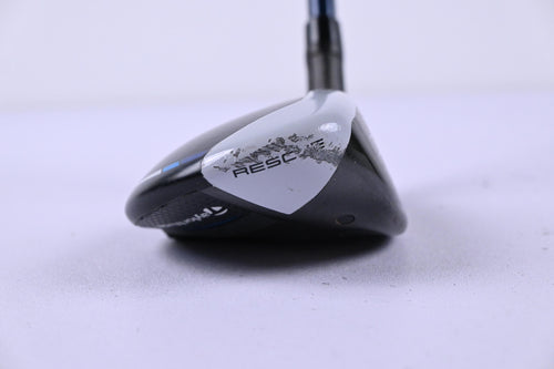 Taylormade SIM2 Max #4 Hybrid / 22 Degree / Stiff Flex Ventus Blue 7 Shaft