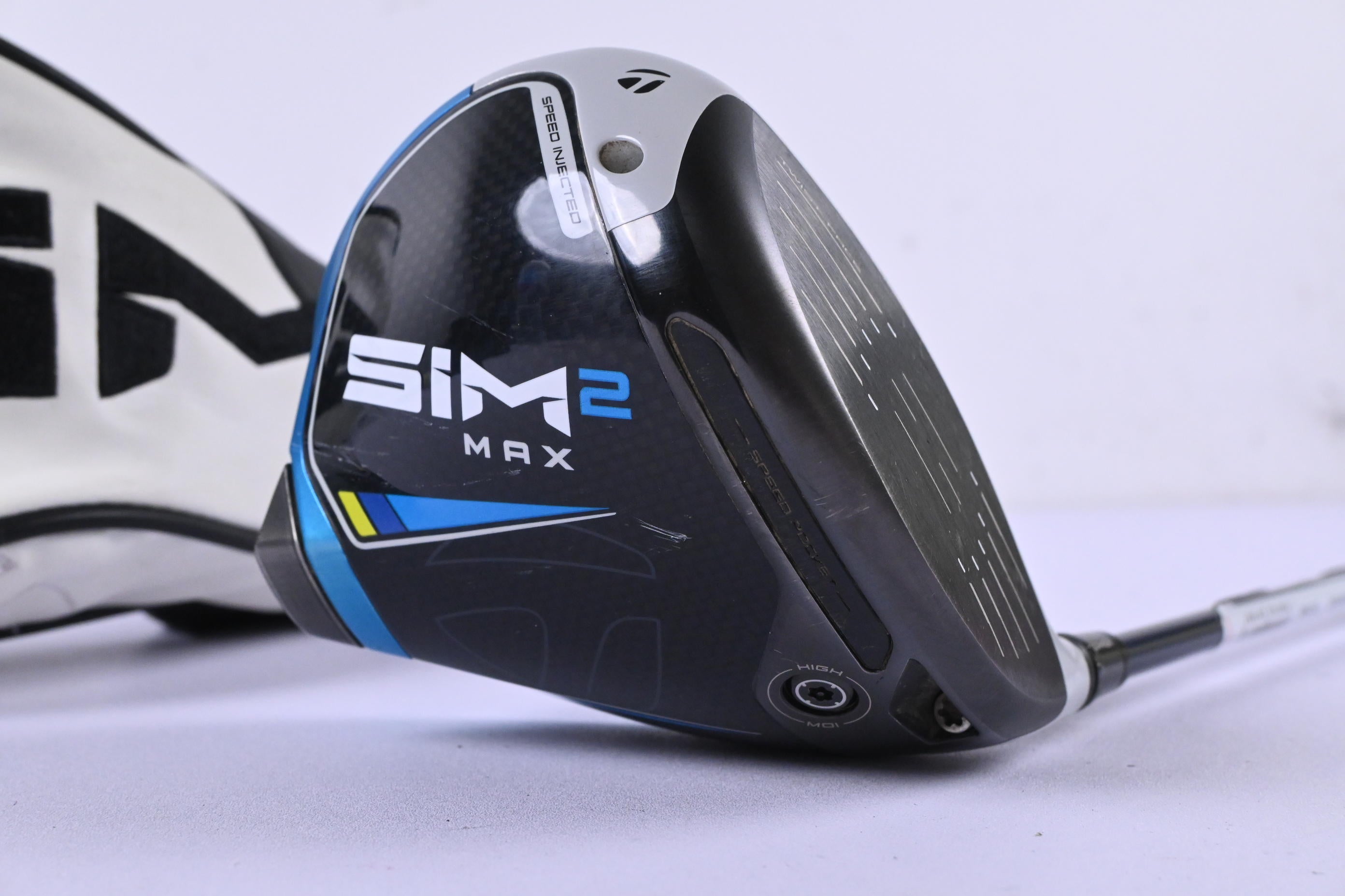 Taylormade SIM2 Max Driver / 10.5 Degree / Regular Flex Fujikura Ventus Blue 5