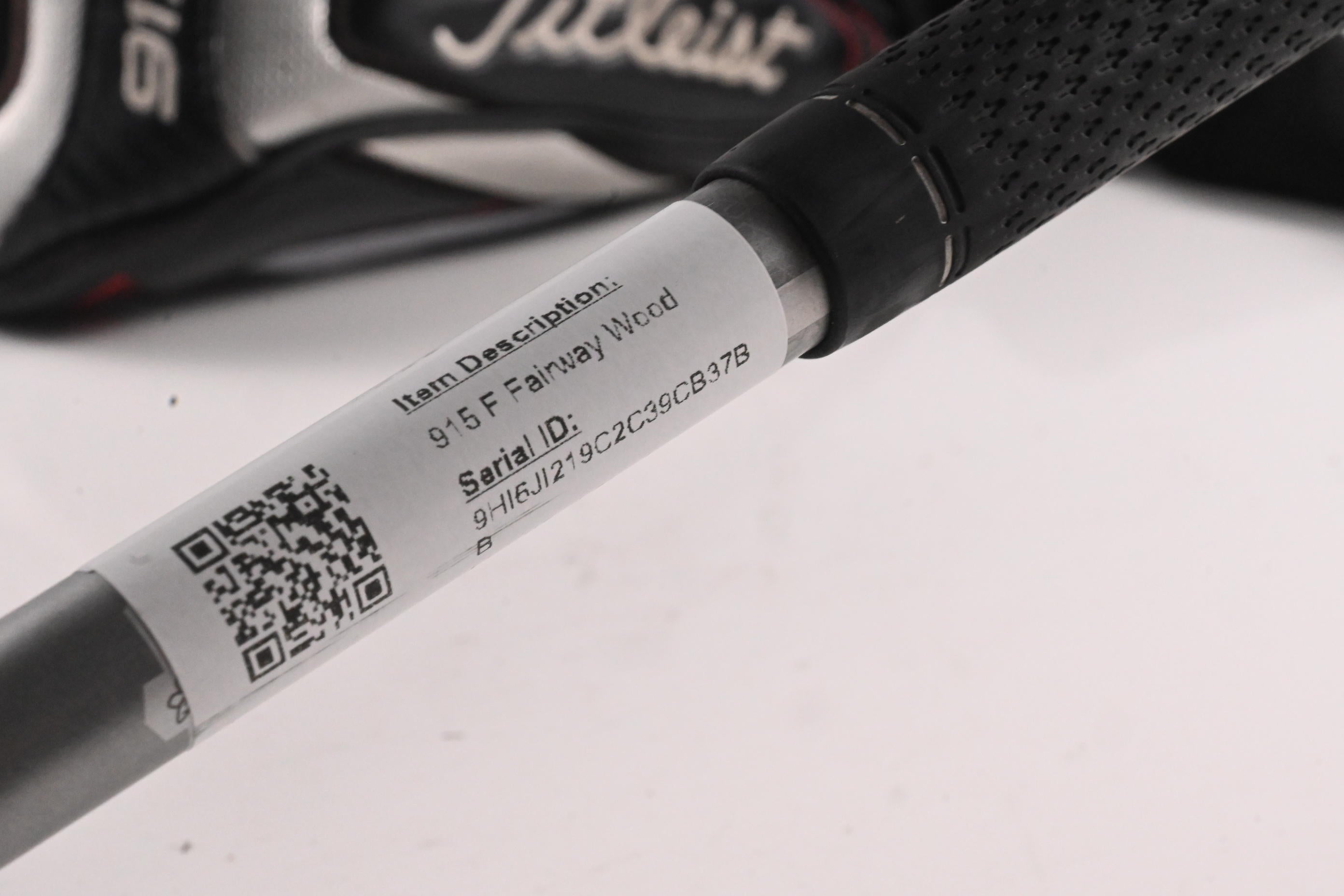 Titleist 915 F #3 Wood / 16.5 Degree / Regular Flex Diamana M+ 60 Shaft