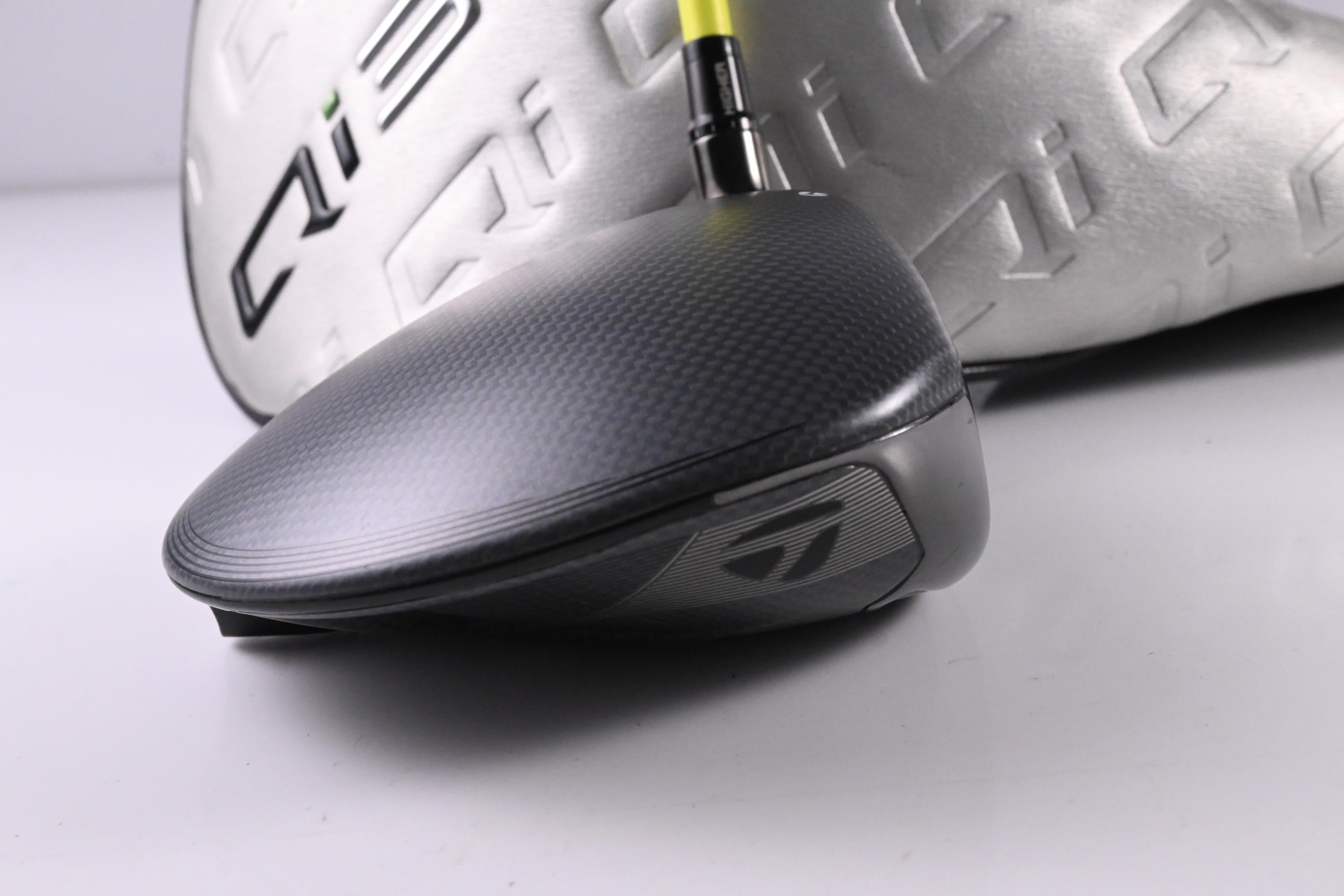 Taylormade Qi35 Max Driver / 9 Degree / Regular Flex UST Proforce V2 5 Shaft