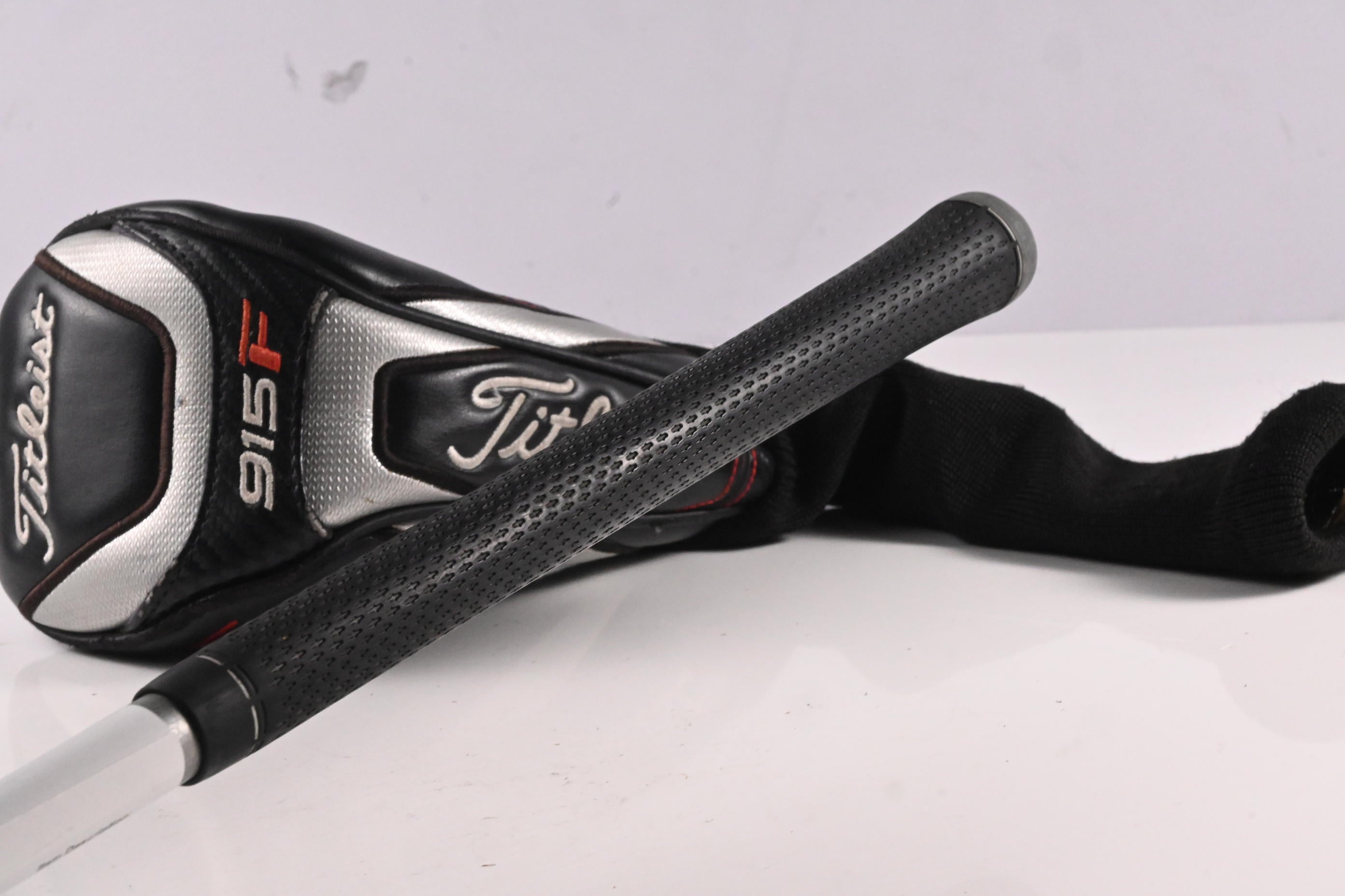 Titleist 915 F #3 Wood / 16.5 Degree / Regular Flex Diamana M+ 60 Shaft