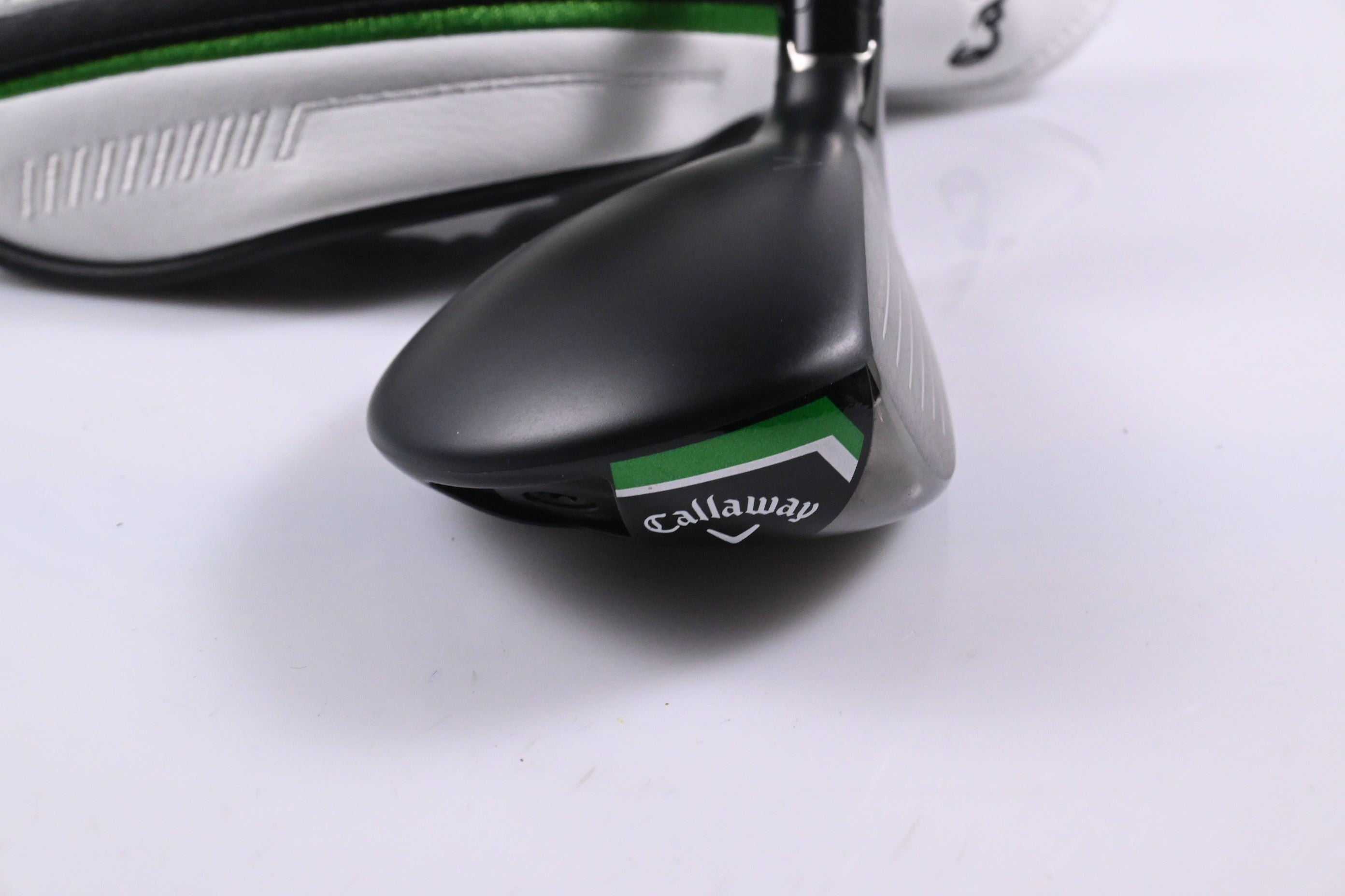 Callaway Elyte #4 Hybrid / 22 Degree / Regular Flex Denali Charcoal 60 Shaft