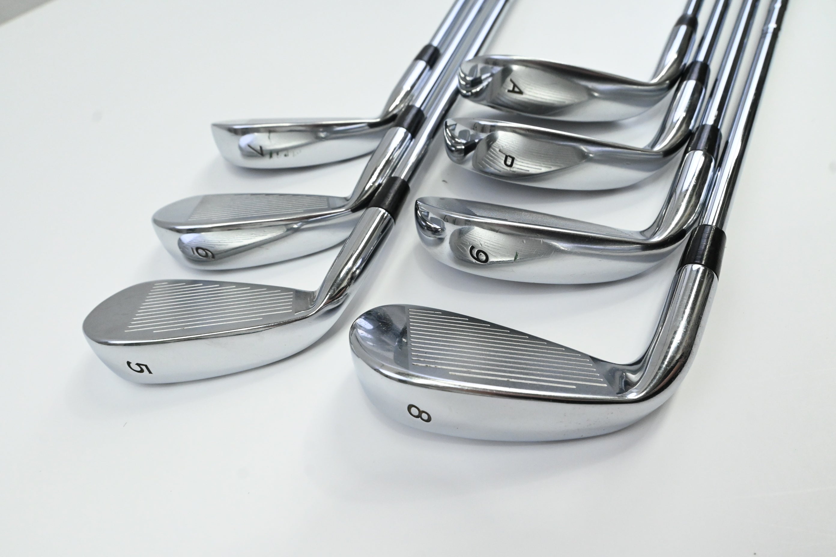 Taylormade R7 CGB Max Irons / 5-PW+AW / Regular Flex Taylormade Burner 105