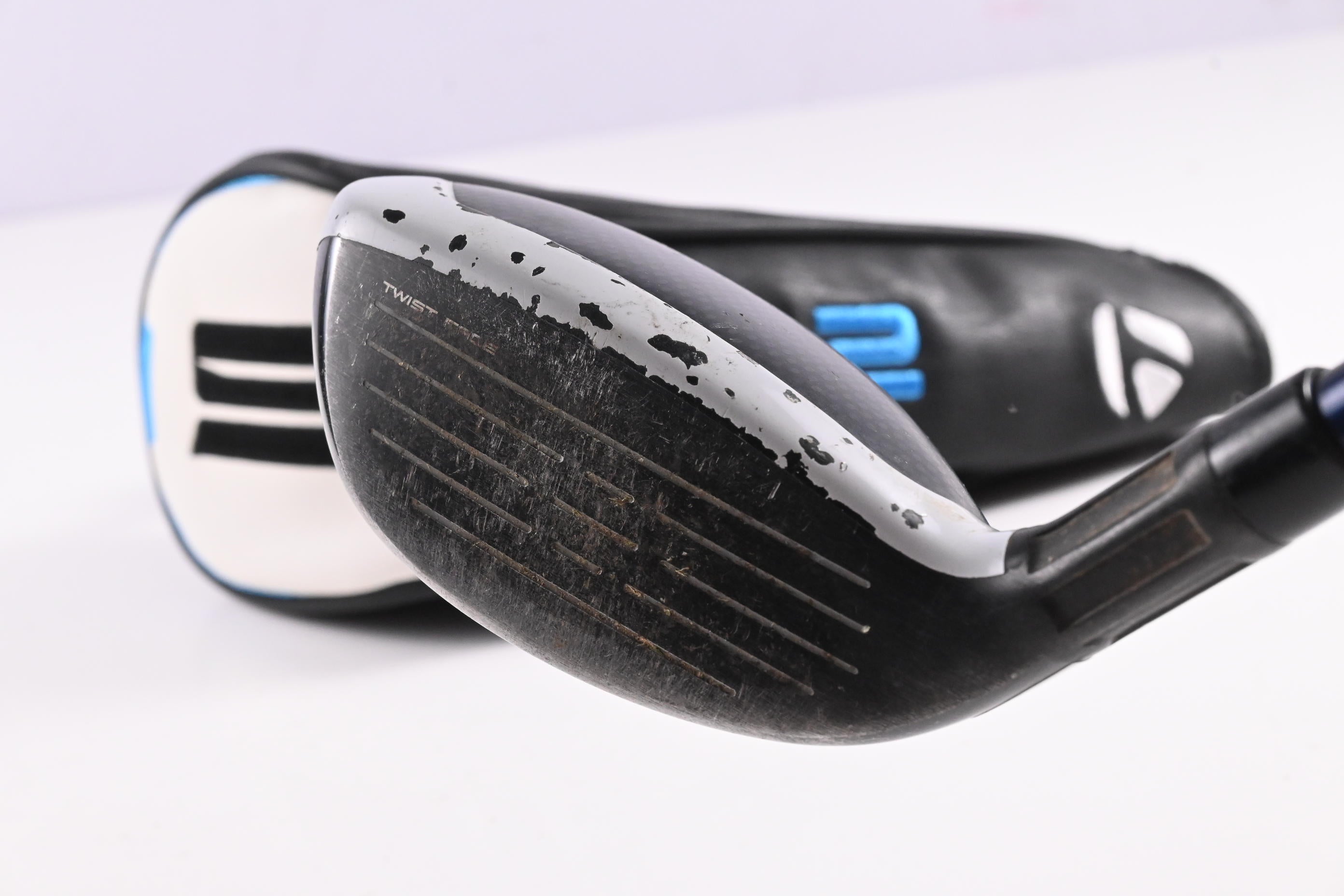 Taylormade SIM2 Max #4 Hybrid / 22 Degree / Regular Flex Ventus Blue 6 Shaft