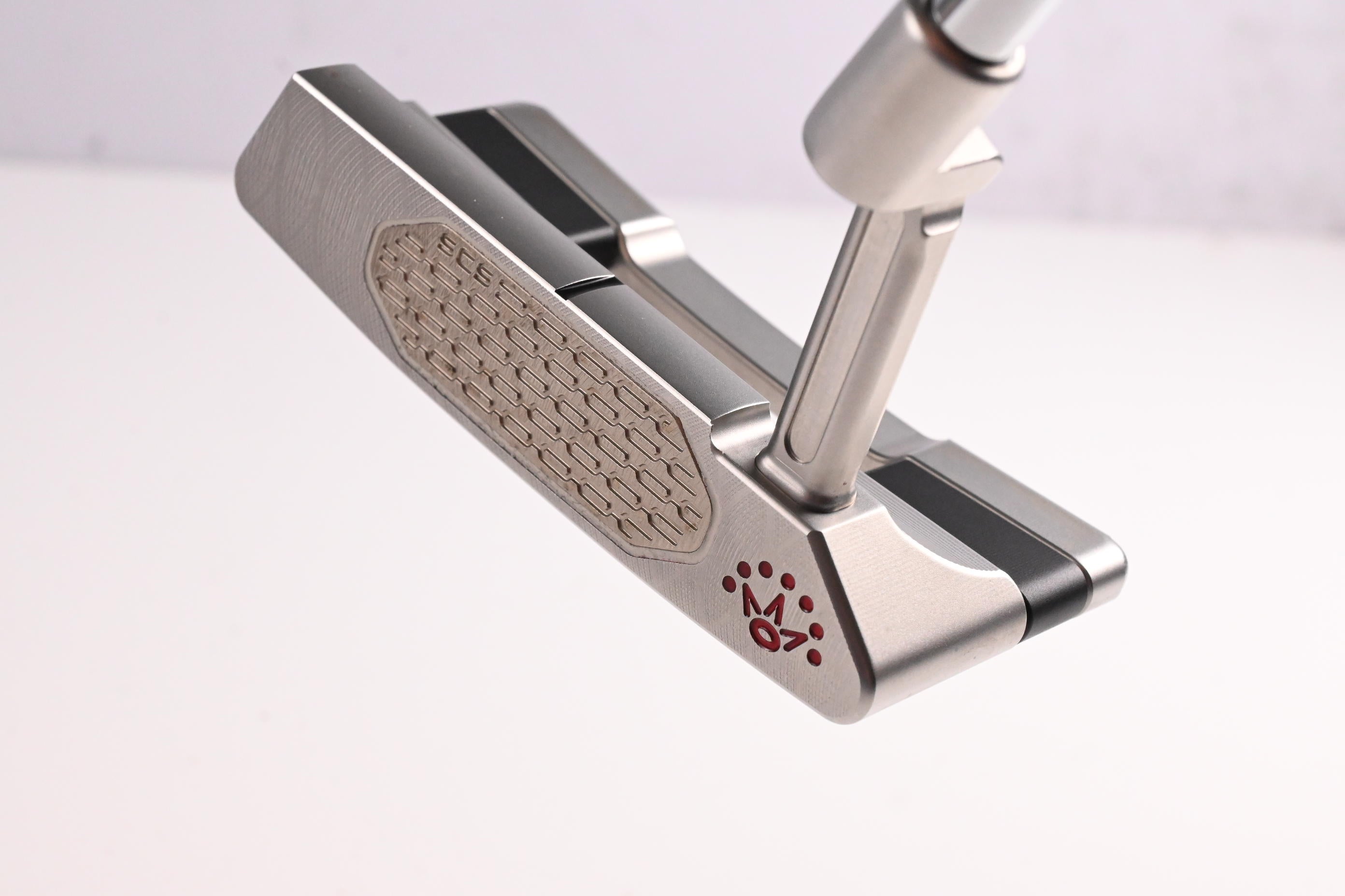 Scotty Cameron 2025 Studio Style Squareback 2 Putter / 33 Inch