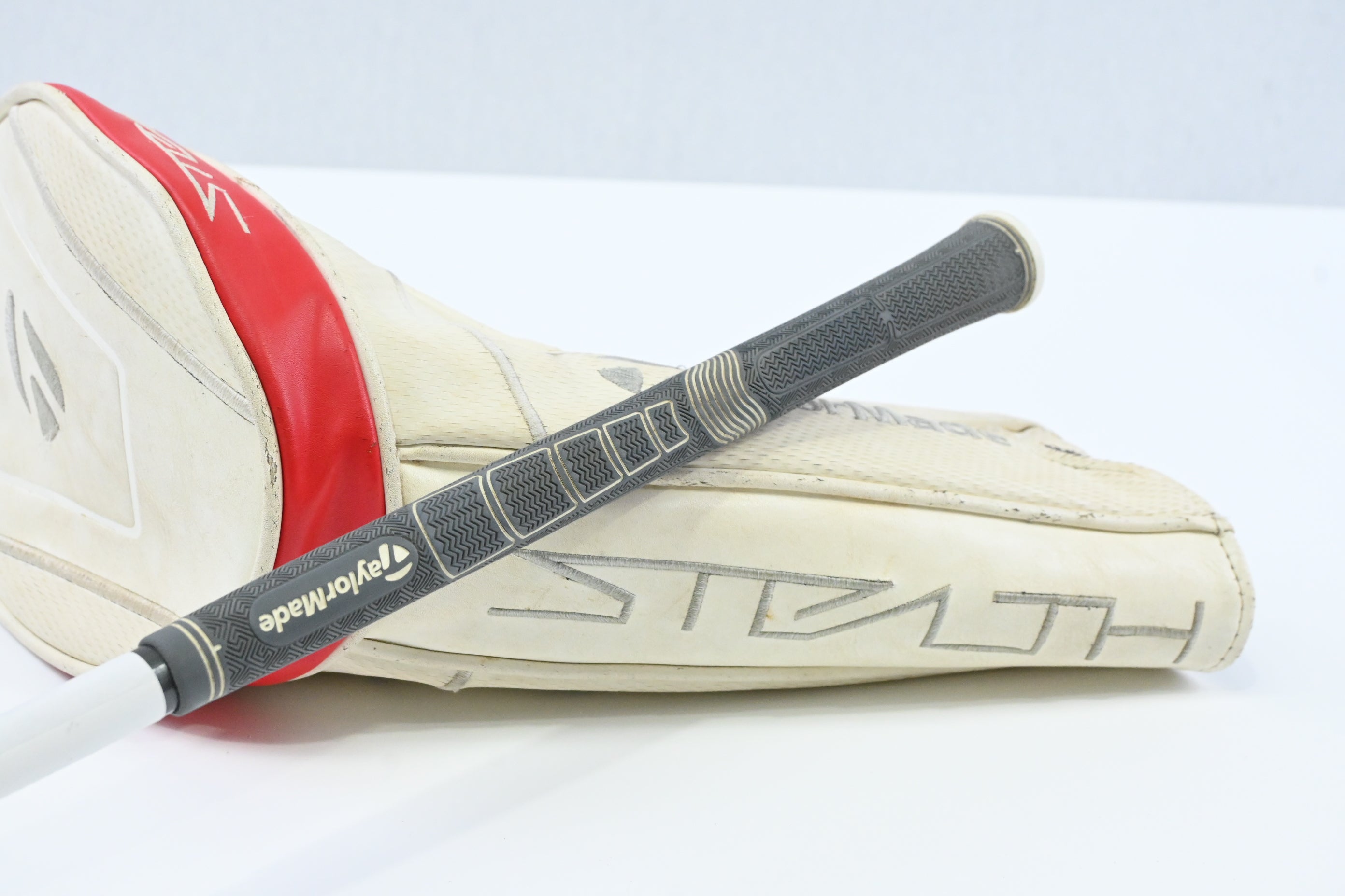 Ladies Taylormade Stealth Driver / 12 Degree / Ladies Flex Aldila Ascent 45