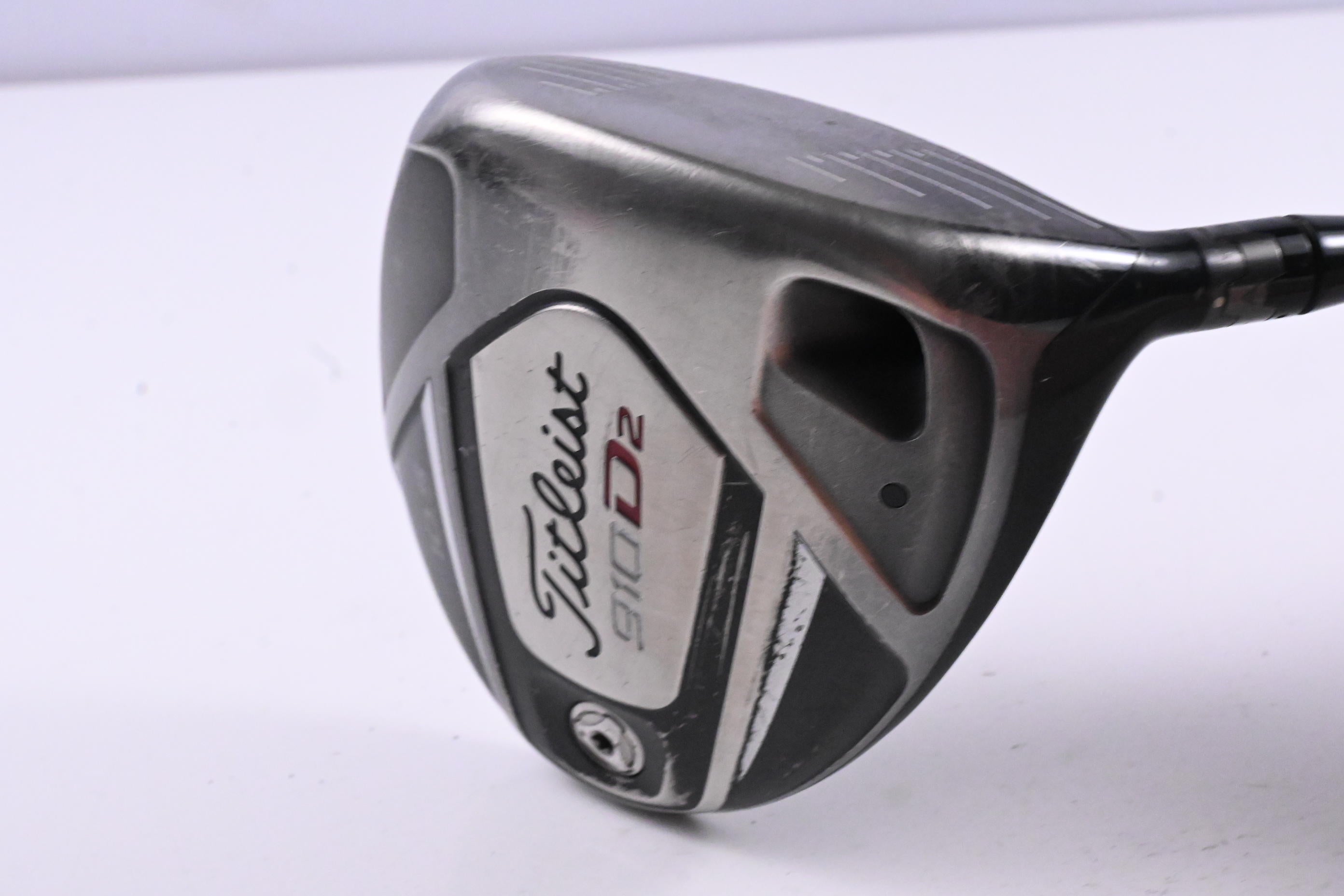Titleist 910 D2 Driver / 10.5 Degree / Stiff Flex Diamana Kai'li 65 Shaft