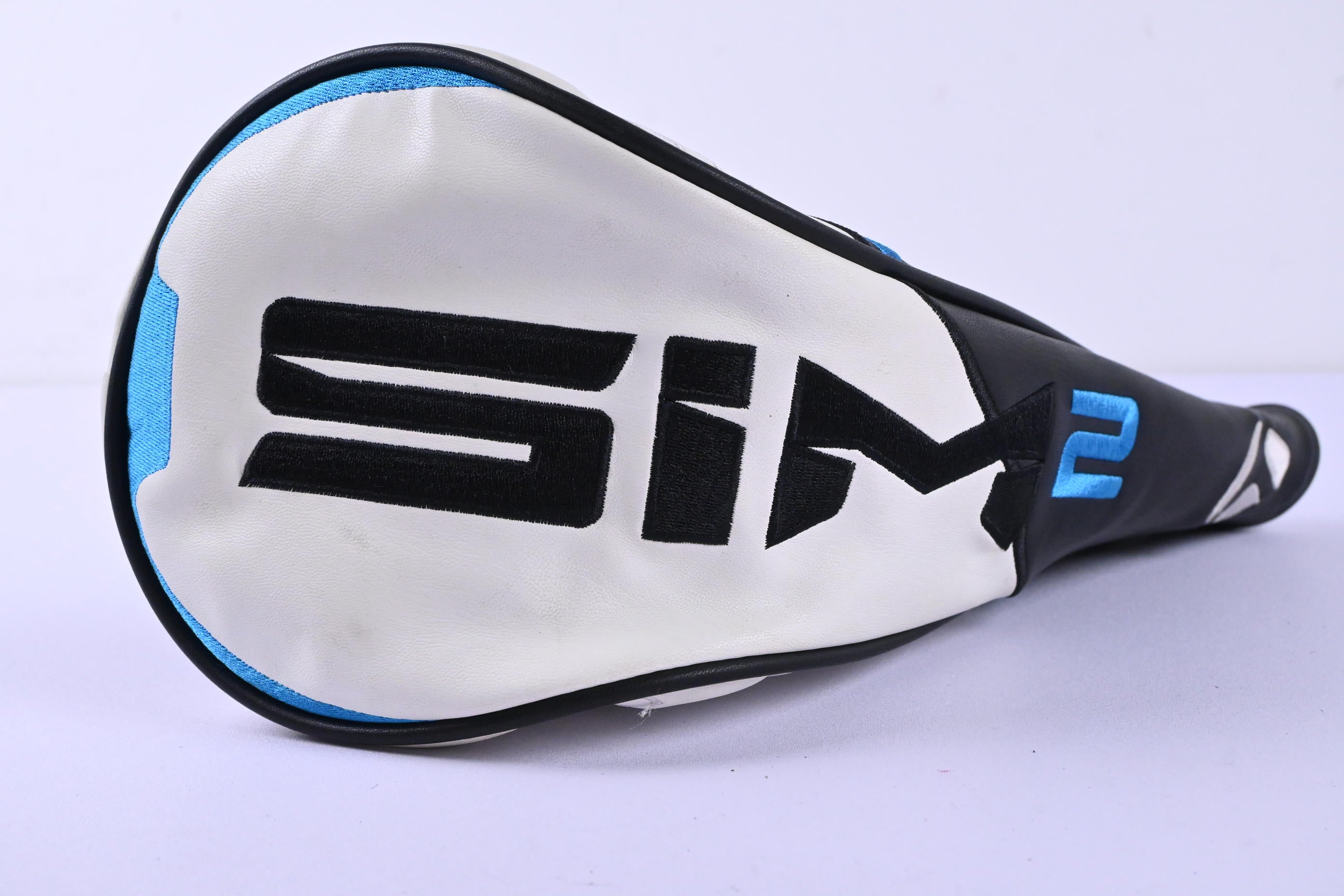 Taylormade SIM2 Max Driver / 10.5 Degree / Regular Flex Fujikura Ventus Blue 5