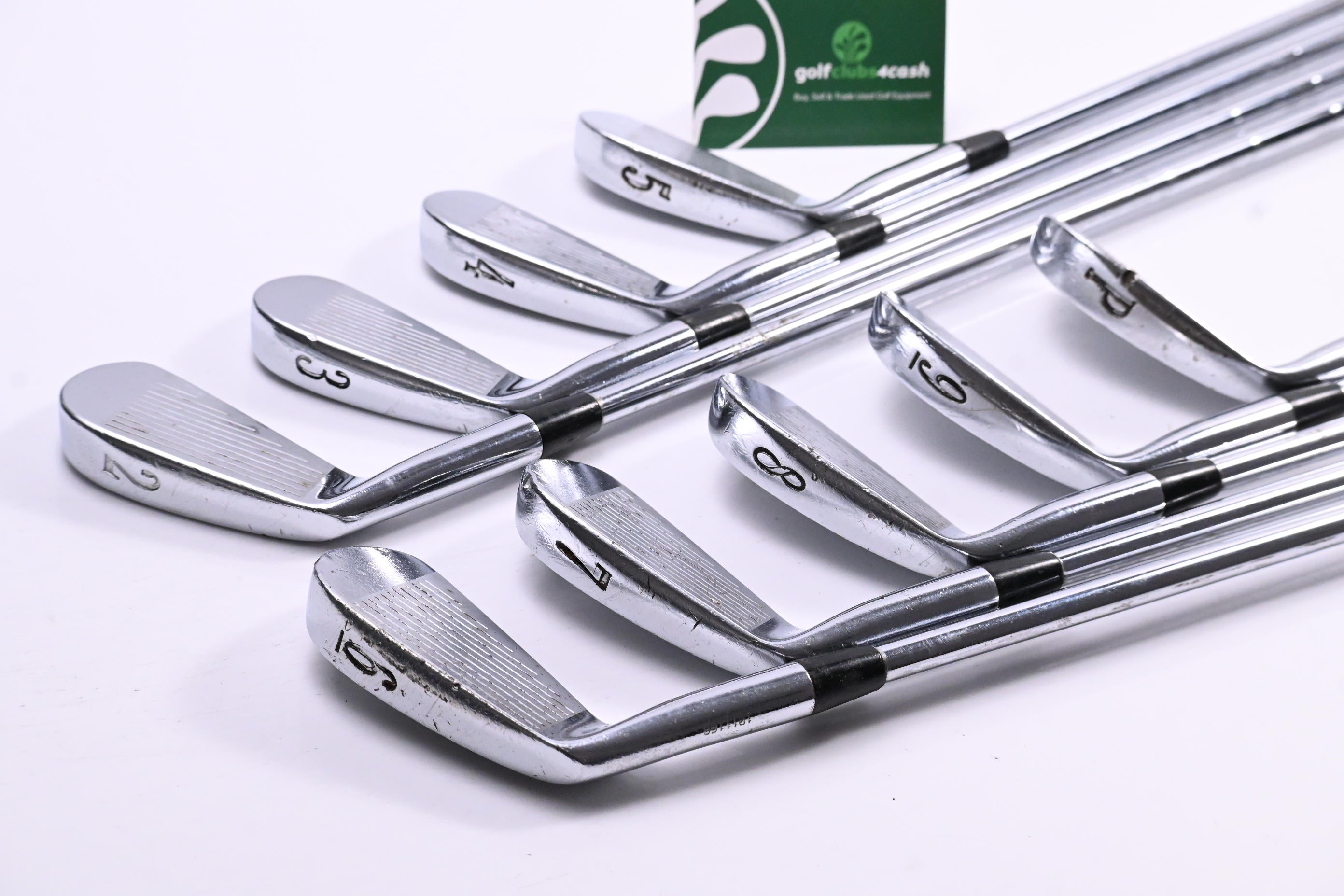 Titleist 690CB Irons / 2-PW / Stiff Flex Dynamic Gold S300 Shafts
