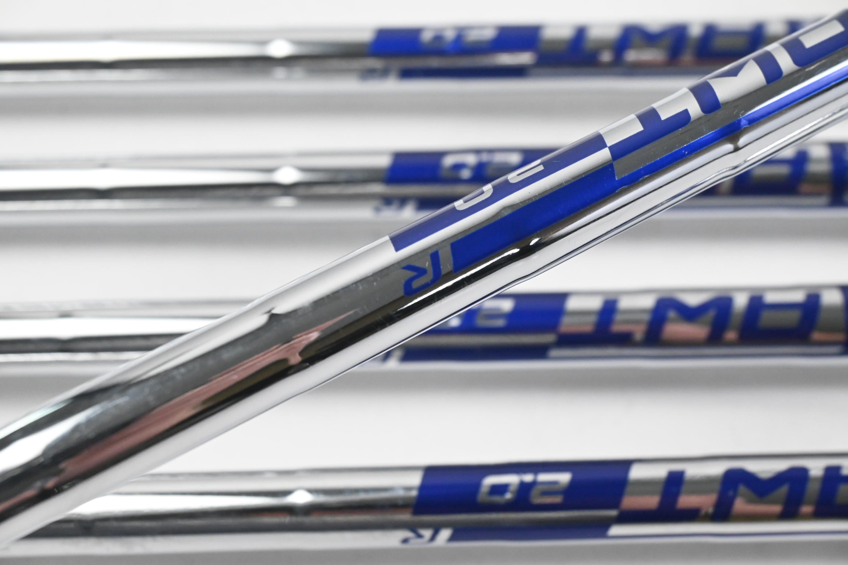 Ping G410 Irons / 7-PW+SW / Green Dot / Regular Flex Ping AWT 2.0 Shafts