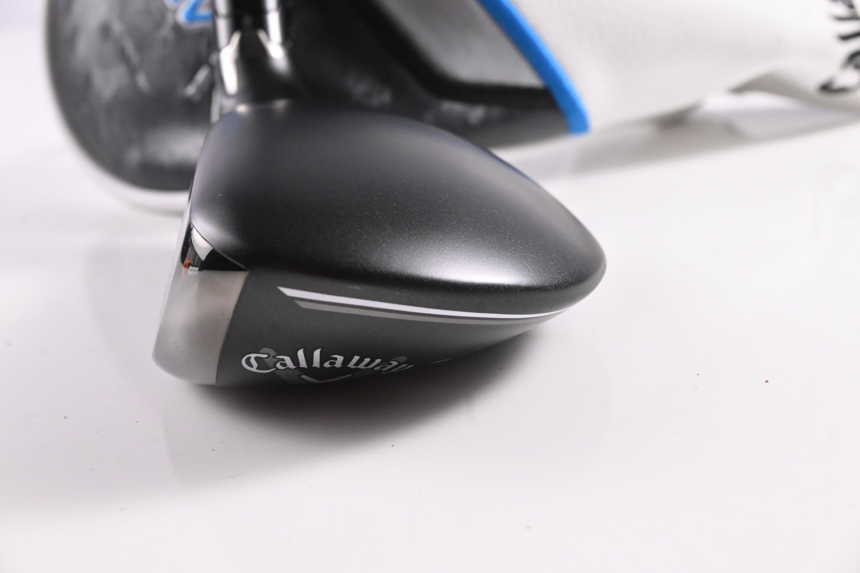 Left Hand Callaway Paradym Ai Smoke HL #4 Hybrid / 21 Degree / Regular Flex