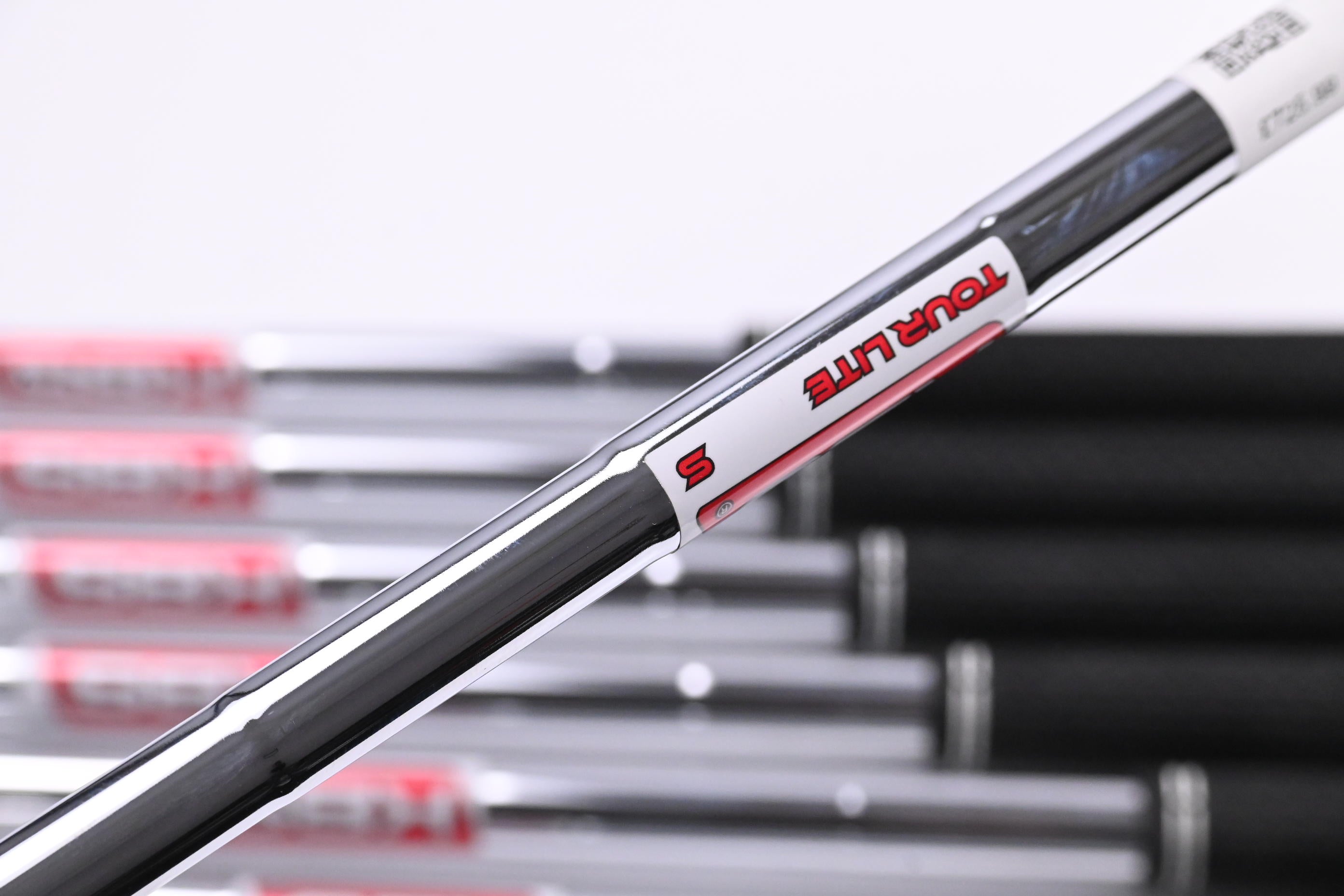 Cobra DS-Adapt Irons / 4-PW / Stiff Flex KBS Tour Lite Shafts