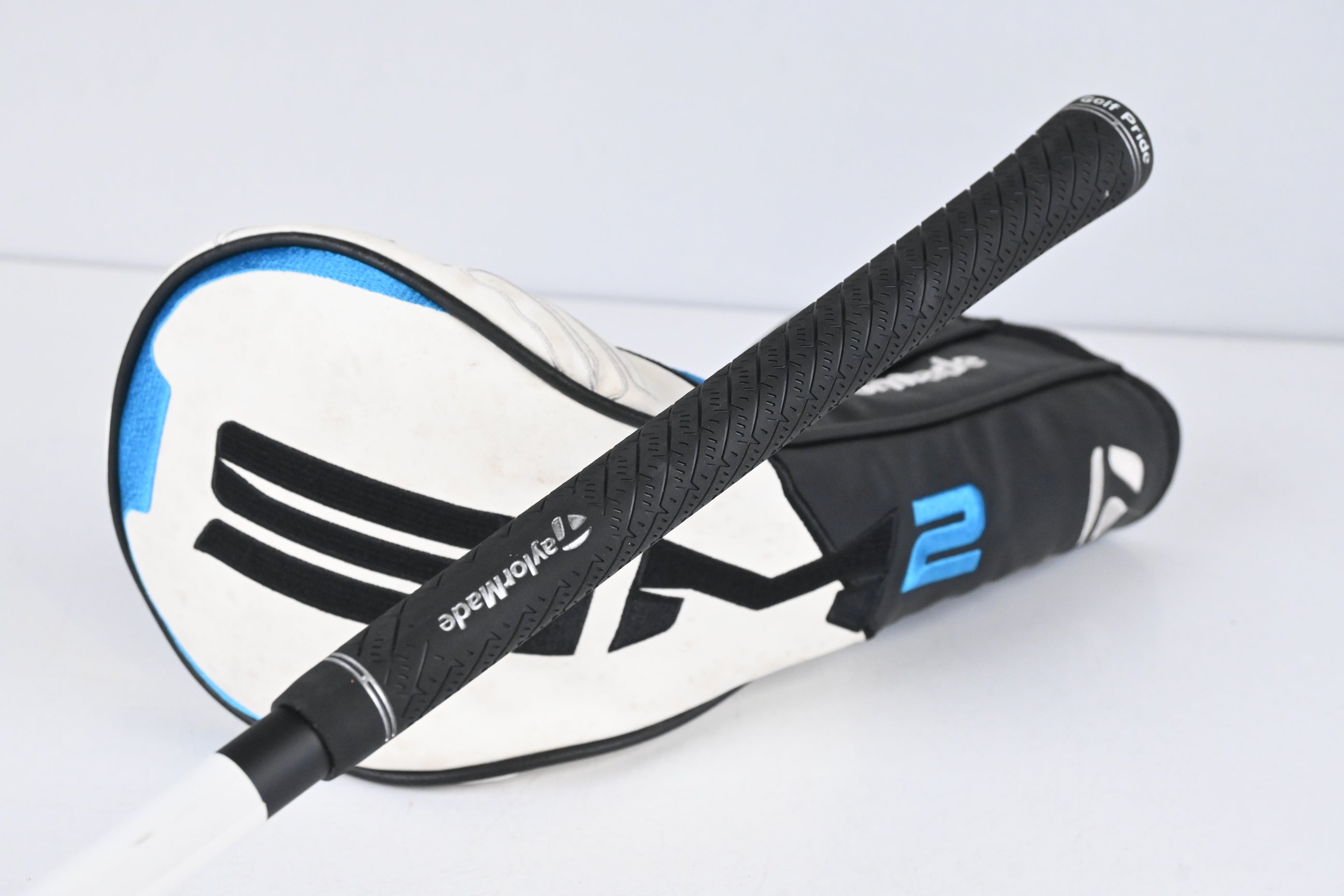 Taylormade SIM2 Max Driver / 10.5 Degree / Stiff Flex Reax Blue 50 Shaft