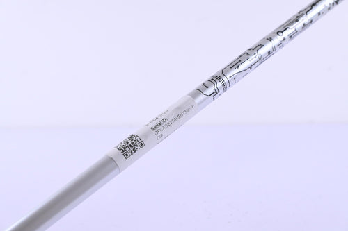 Titleist 915 D4 Driver / 8.5 Degree / X-Flex Aldila Rogue Silver 60 Shaft
