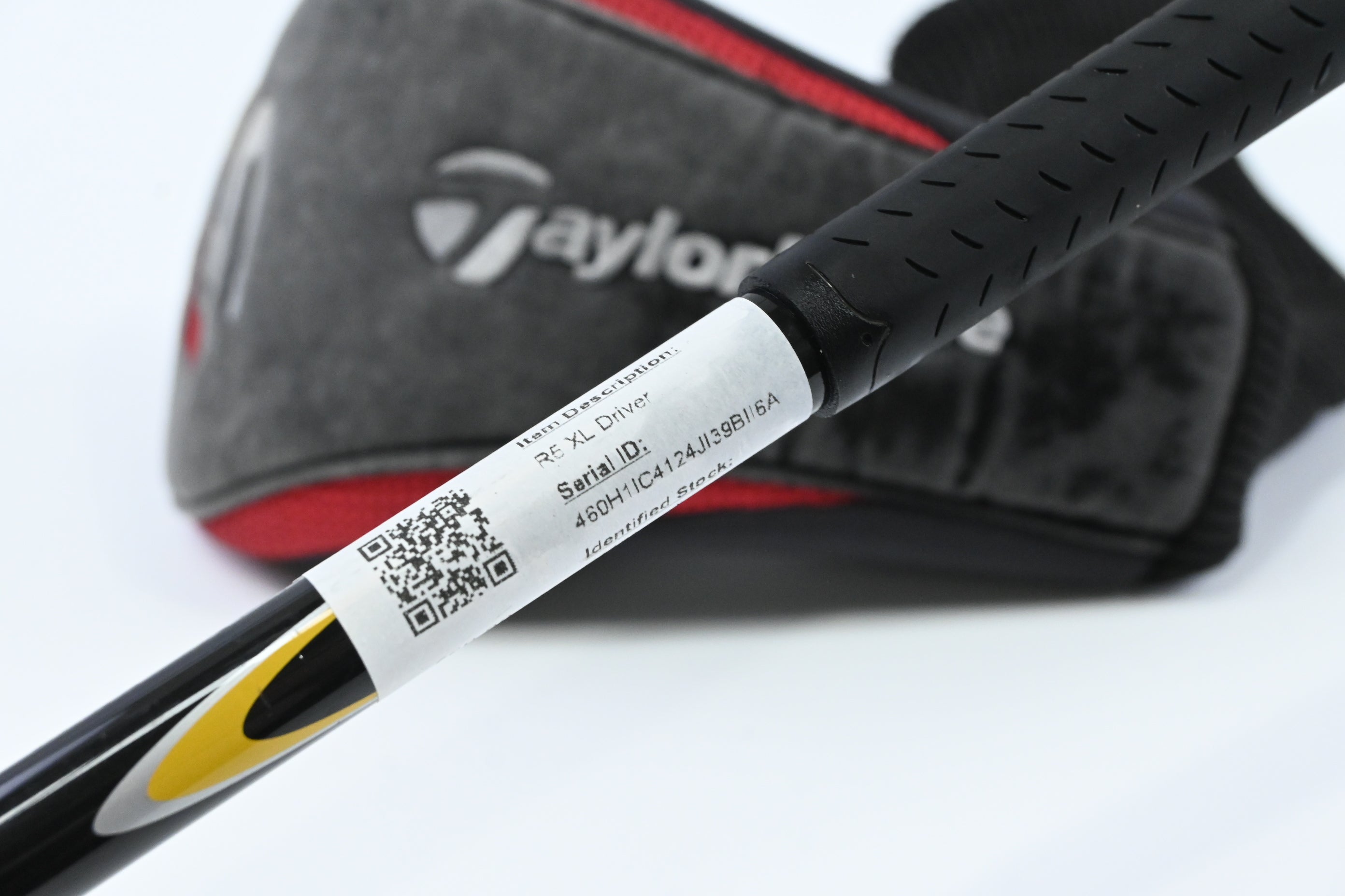 Taylormade R5 XL Driver / 10.5 Degree / Regular Flex Fujikura Hyperlite XL Shaft