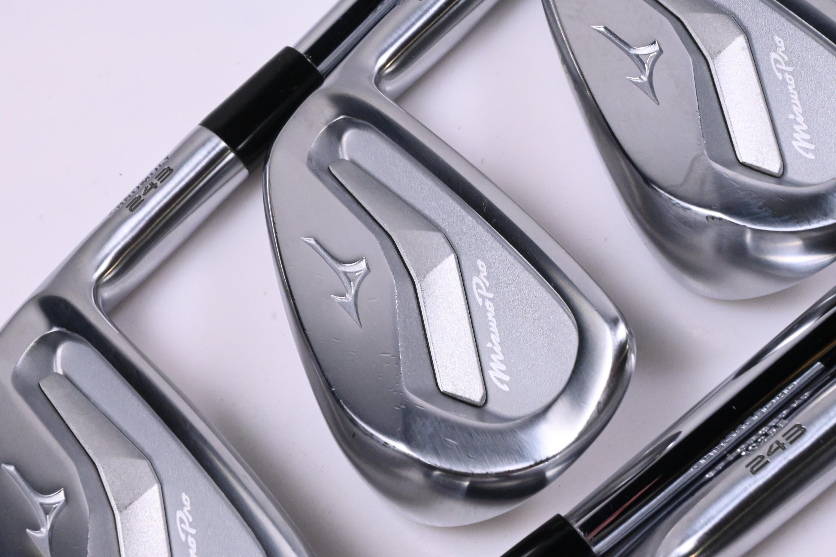 Mizuno Pro 243 Irons / 5-PW / Stiff Flex Project X Shafts
