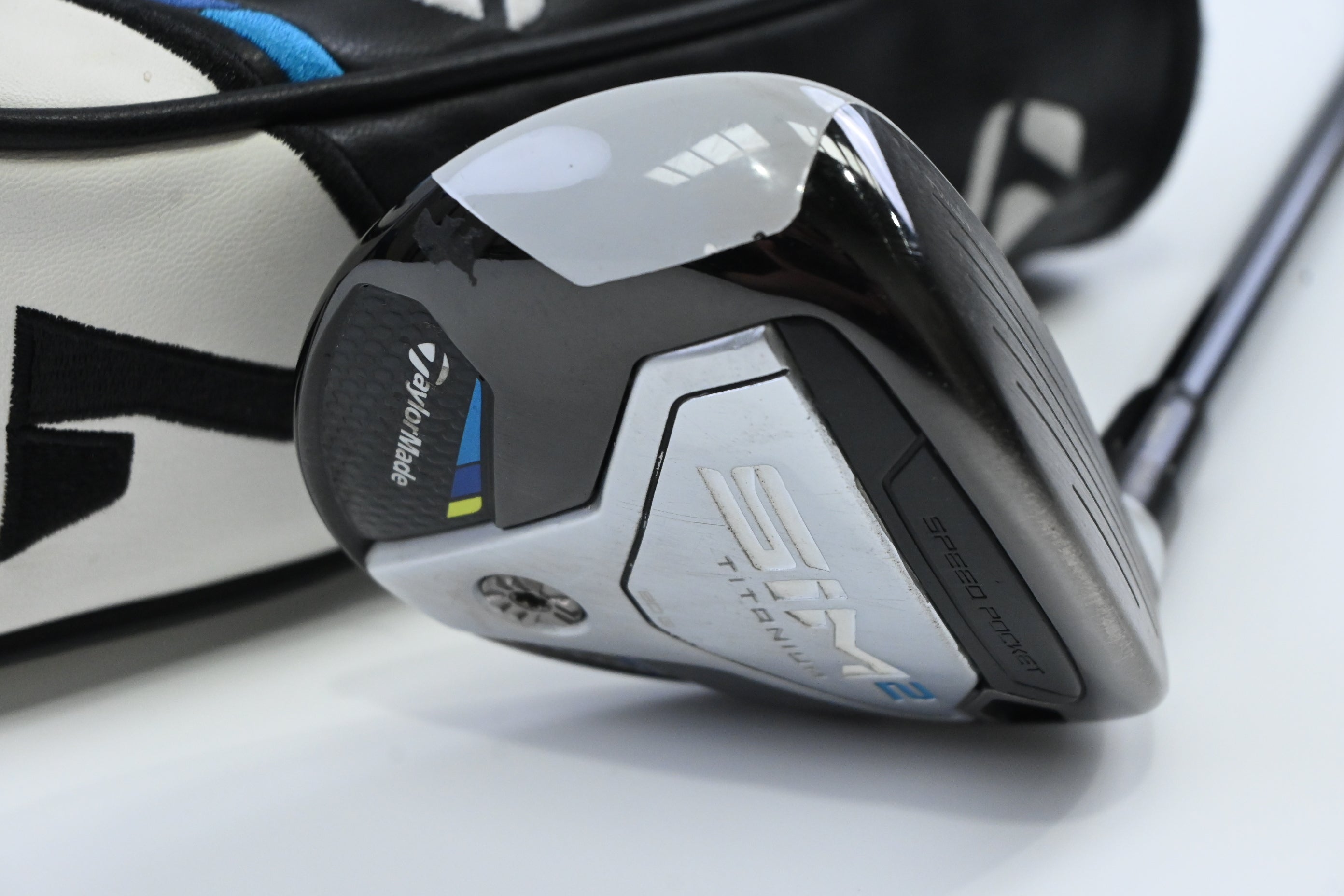 Taylormade SIM2 Ti #5 Wood / 19 Degree / TX-Flex Tensei CK Orange 90 Shaft