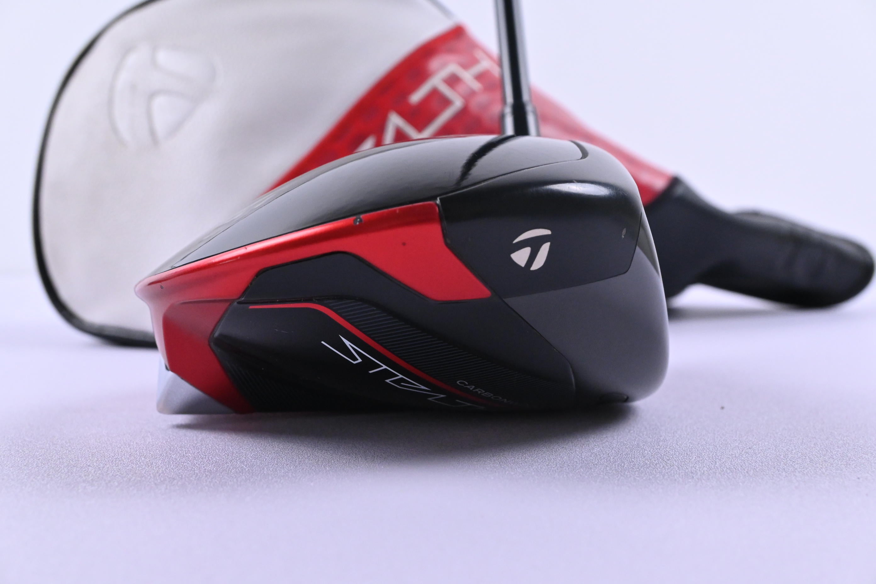 Taylormade Stealth 2 Driver / 10.5 Degree / Regular Flex Kai'li Red 60 Shaft