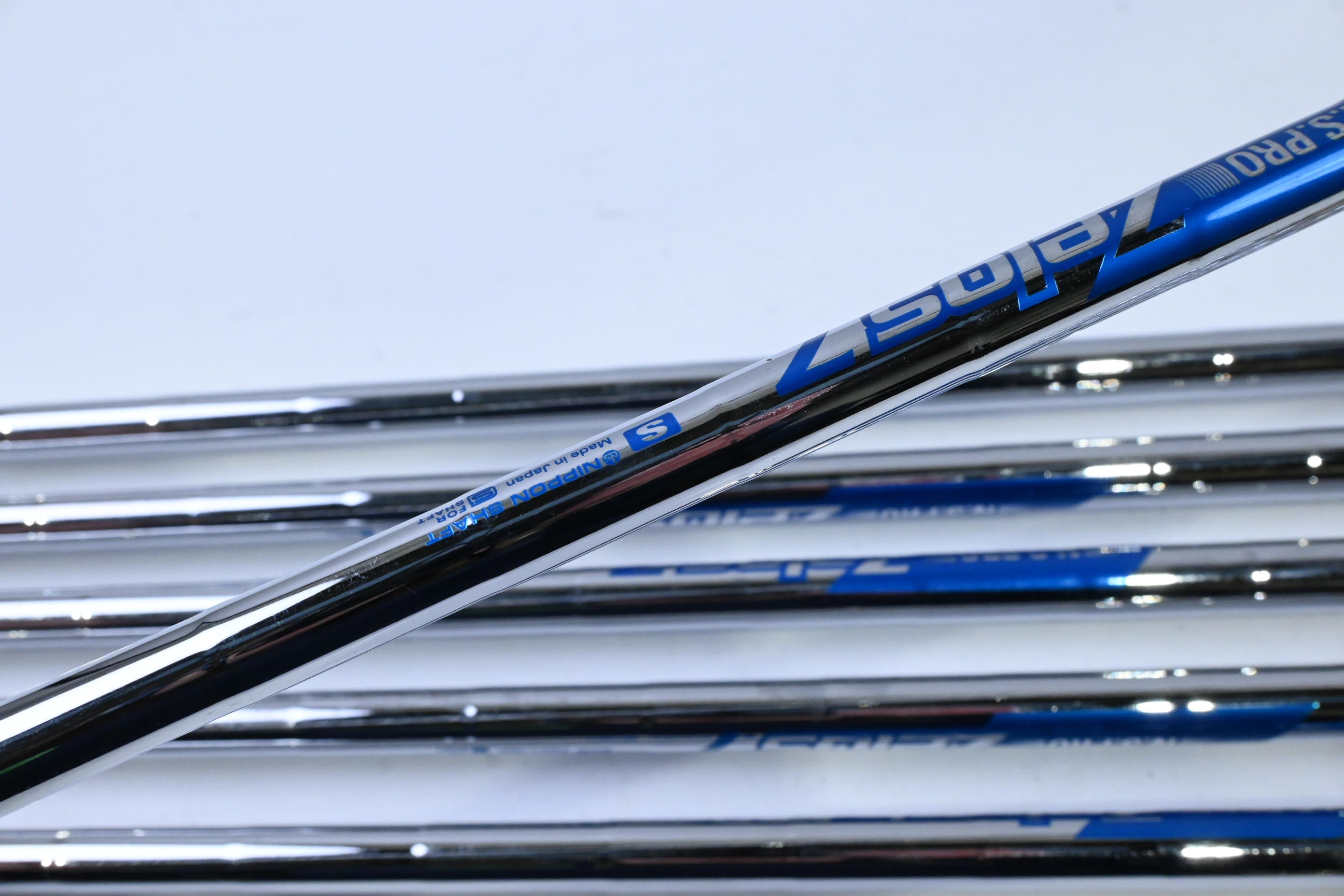 Callaway Apex Pro 19 Irons / 5-PW / Stiff Flex NS Pro Zelos 7 Shafts
