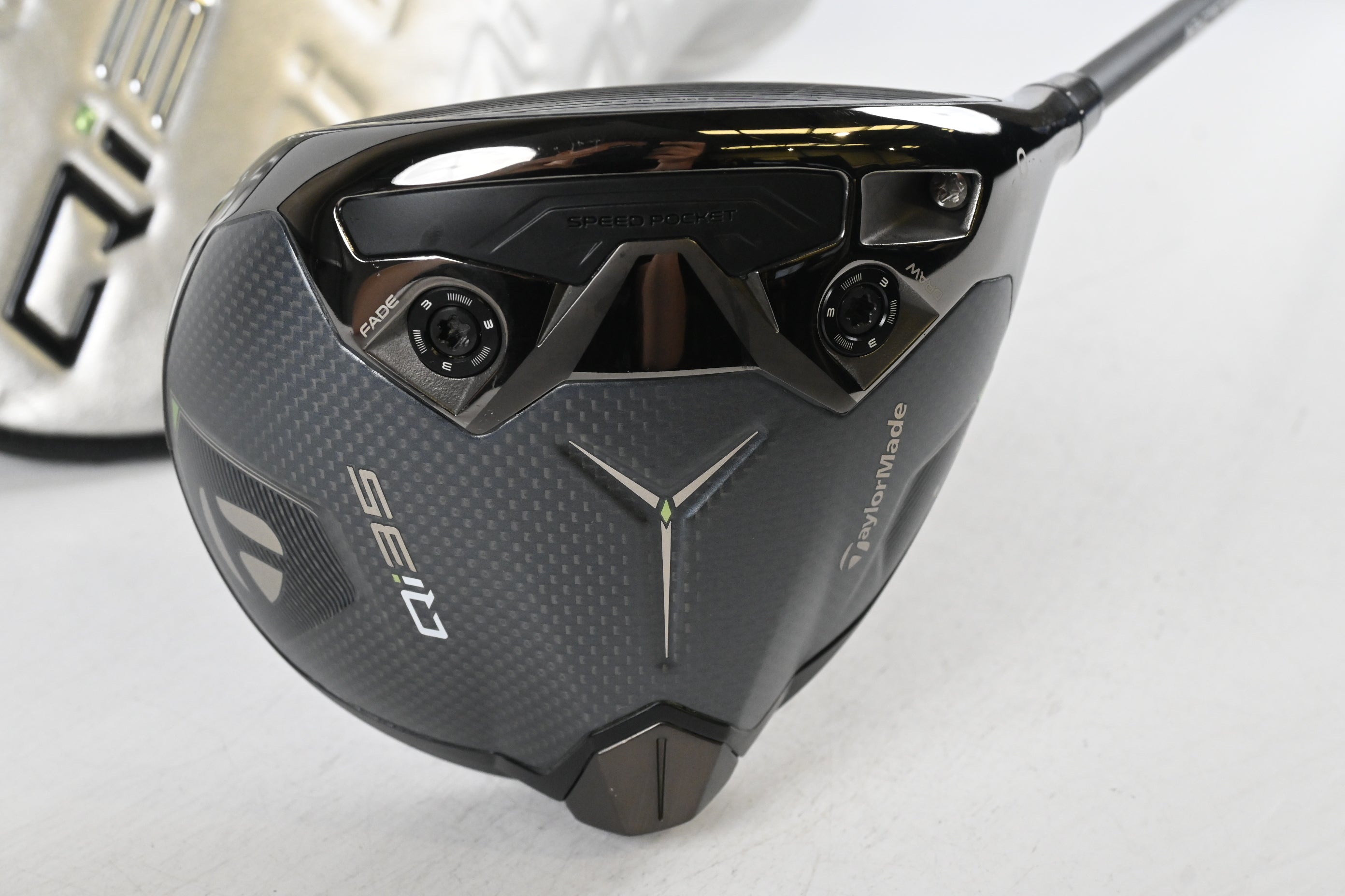 Taylormade Qi35 LS Driver / 8 Degree / Stiff Flex Ventus Black Velocore+ 6