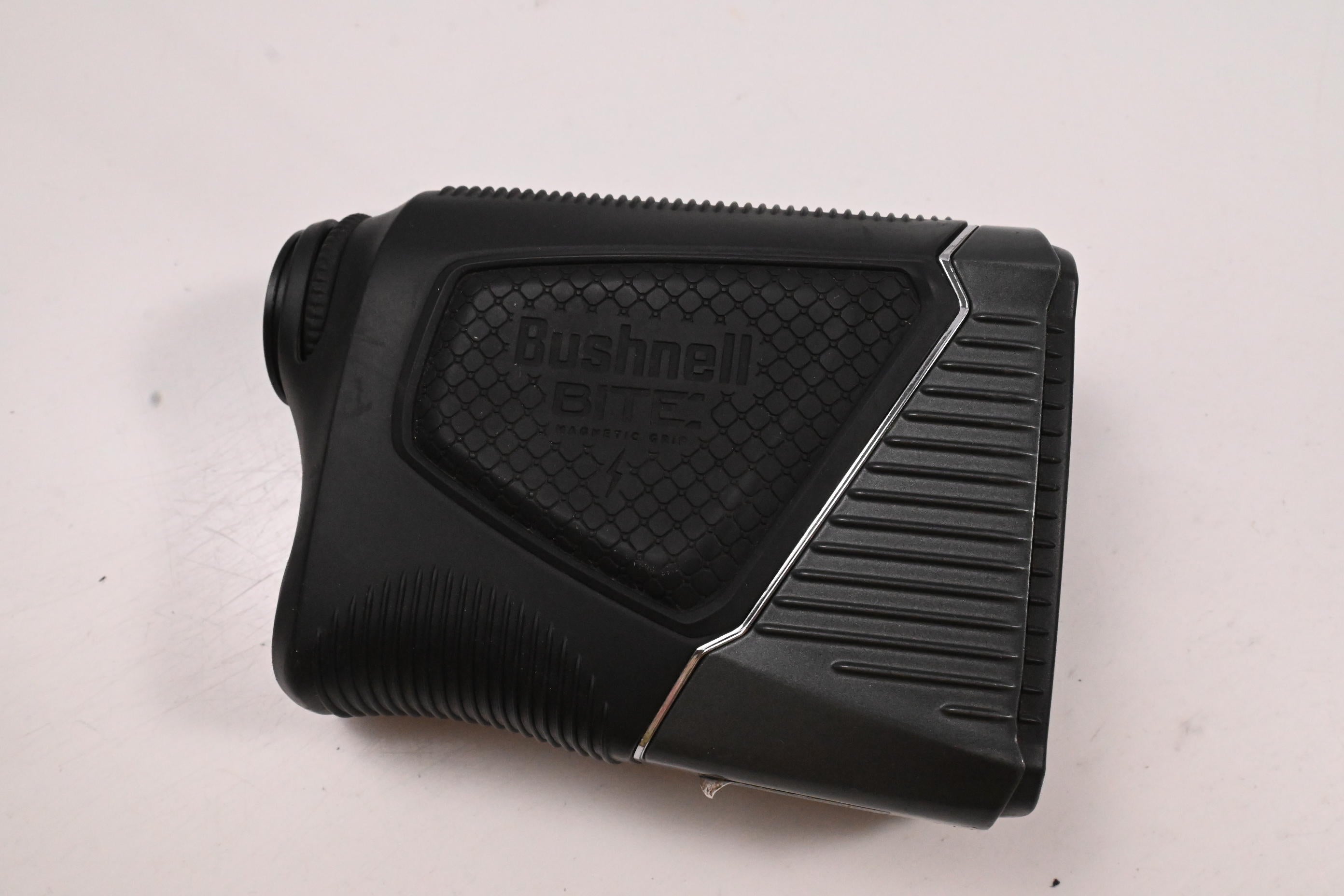 Bushnell Pro XE / Rangefinder
