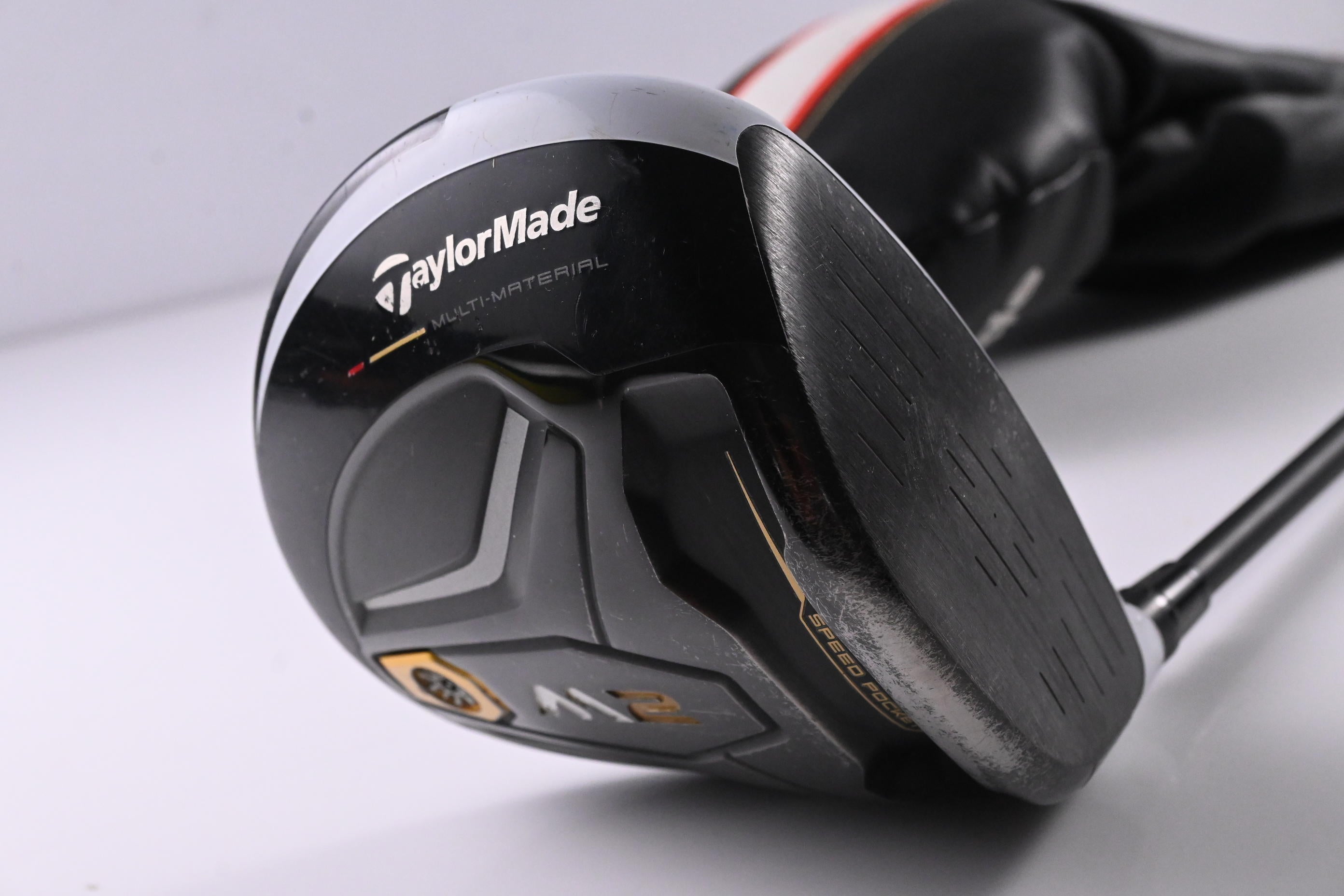 Taylormade M2 2016 Driver / 10.5 Degree / Stiff Flex Kai'li Blue CB Darkwaves 60