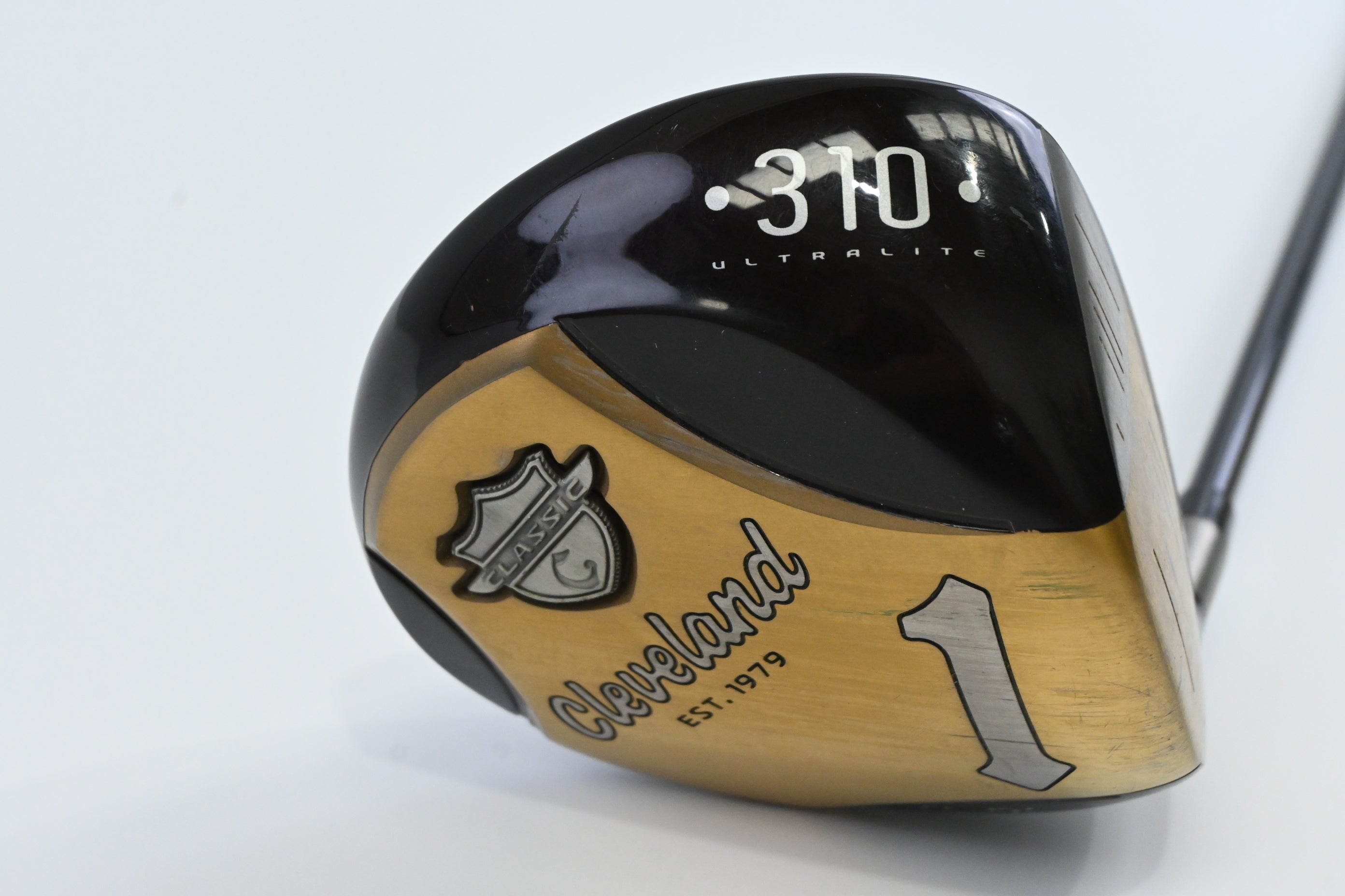 Cleveland Classic Driver / 9.5 Degree / Stiff Flex Miyazaki Kusala 72 Shaft