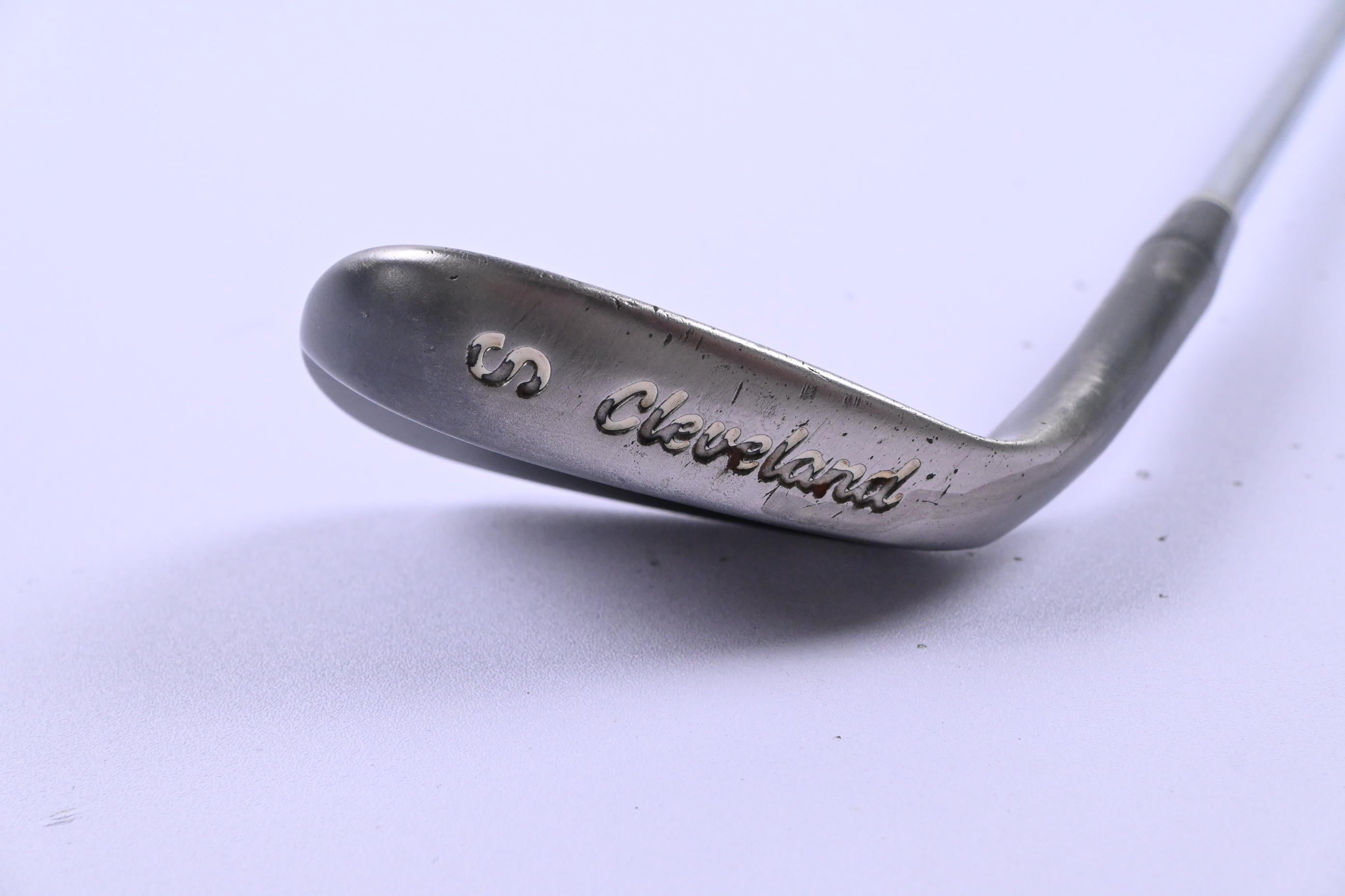 Cleveland Reg 588 RTG Sand Wedge / 56 Degree / Wedge Flex Dynamic Gold Shaft