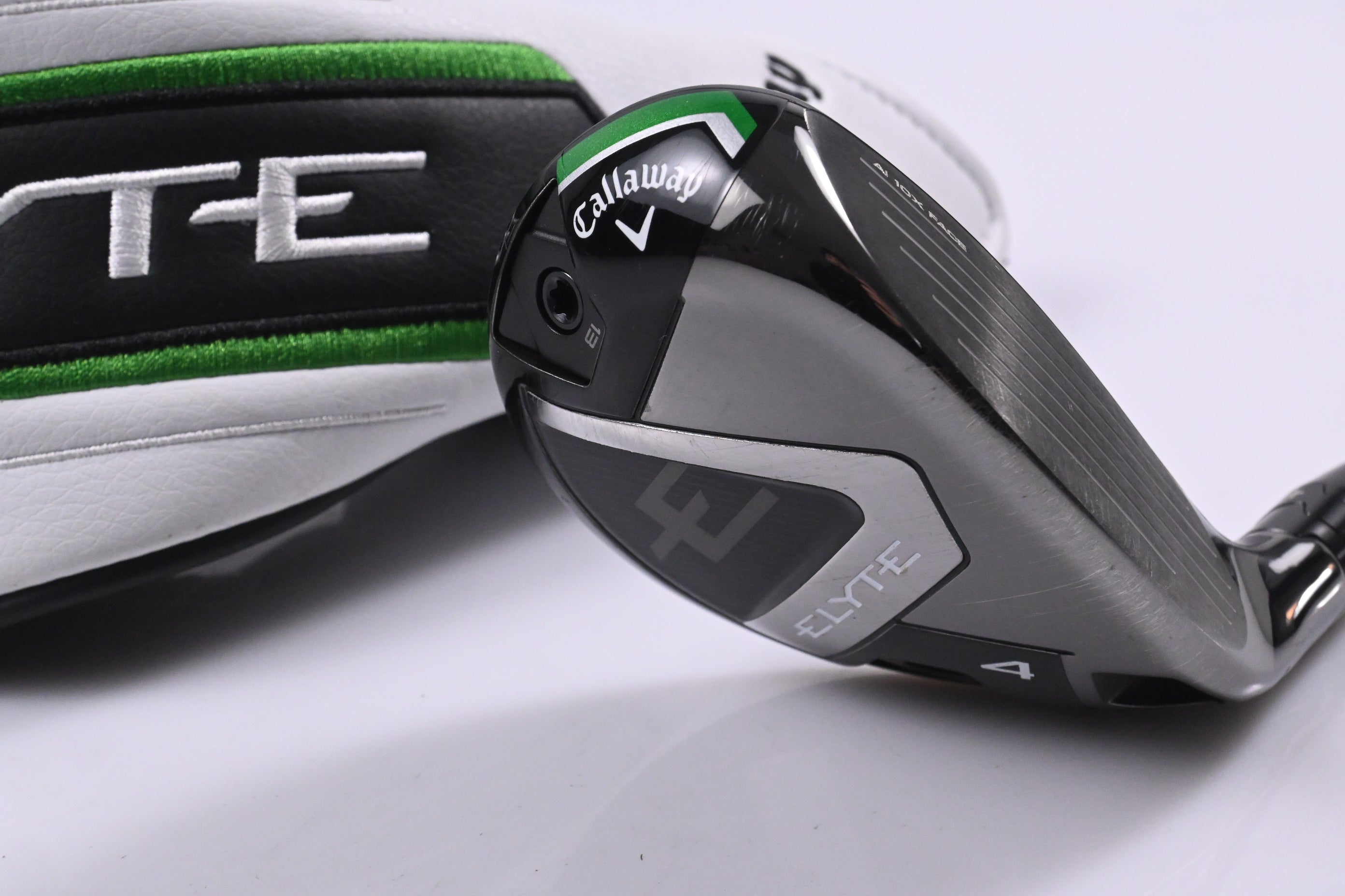 Callaway Elyte #4 Hybrid / 22 Degree / Regular Flex Denali Charcoal 60 Shaft