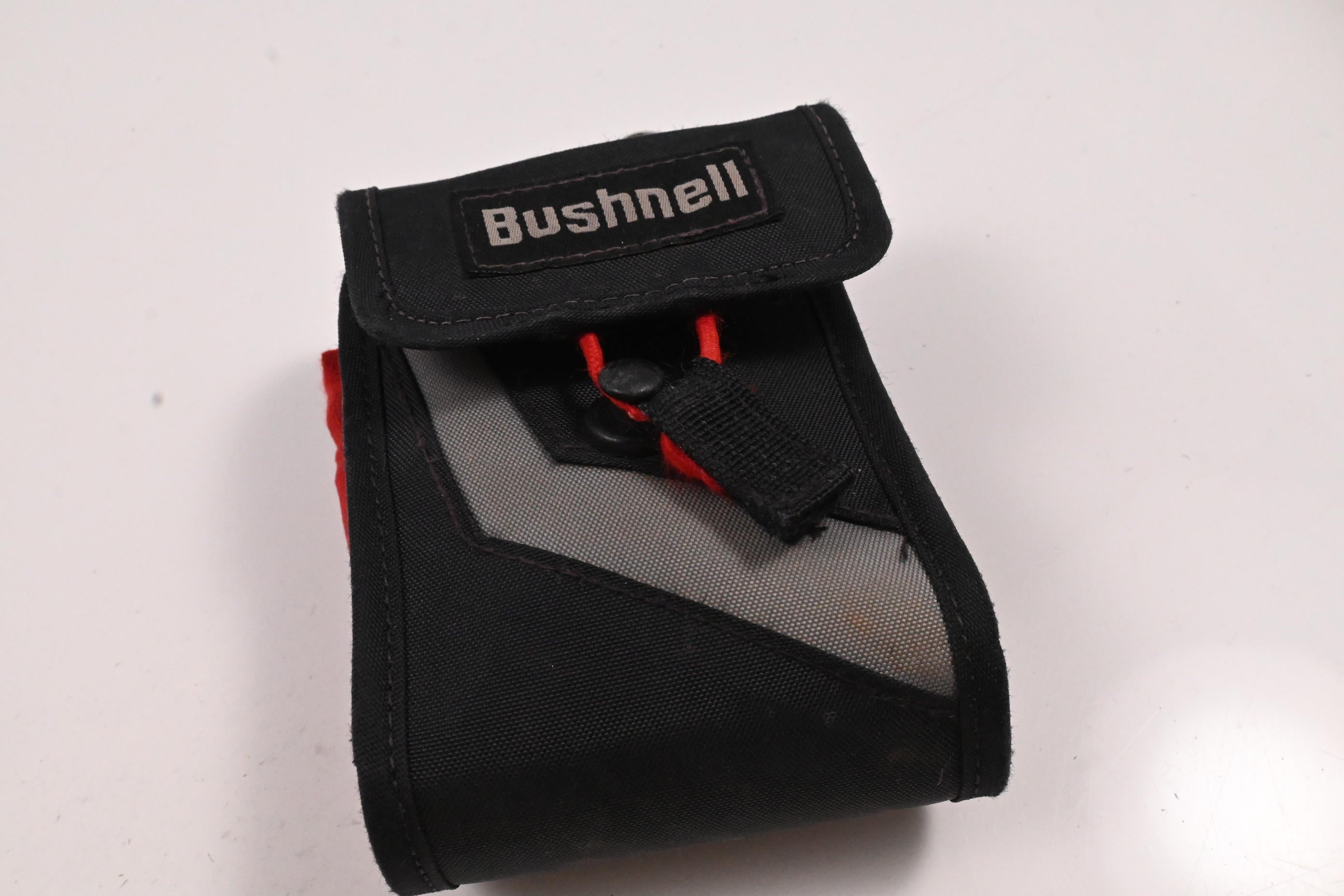 Bushnell Pro XE / Rangefinder