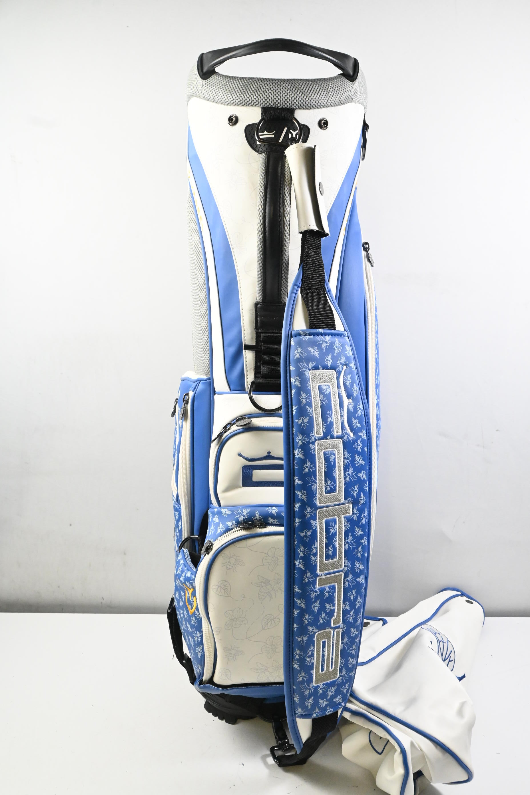 Cobra Vessel Stand Bag / 4-Way Divider / White & Blue