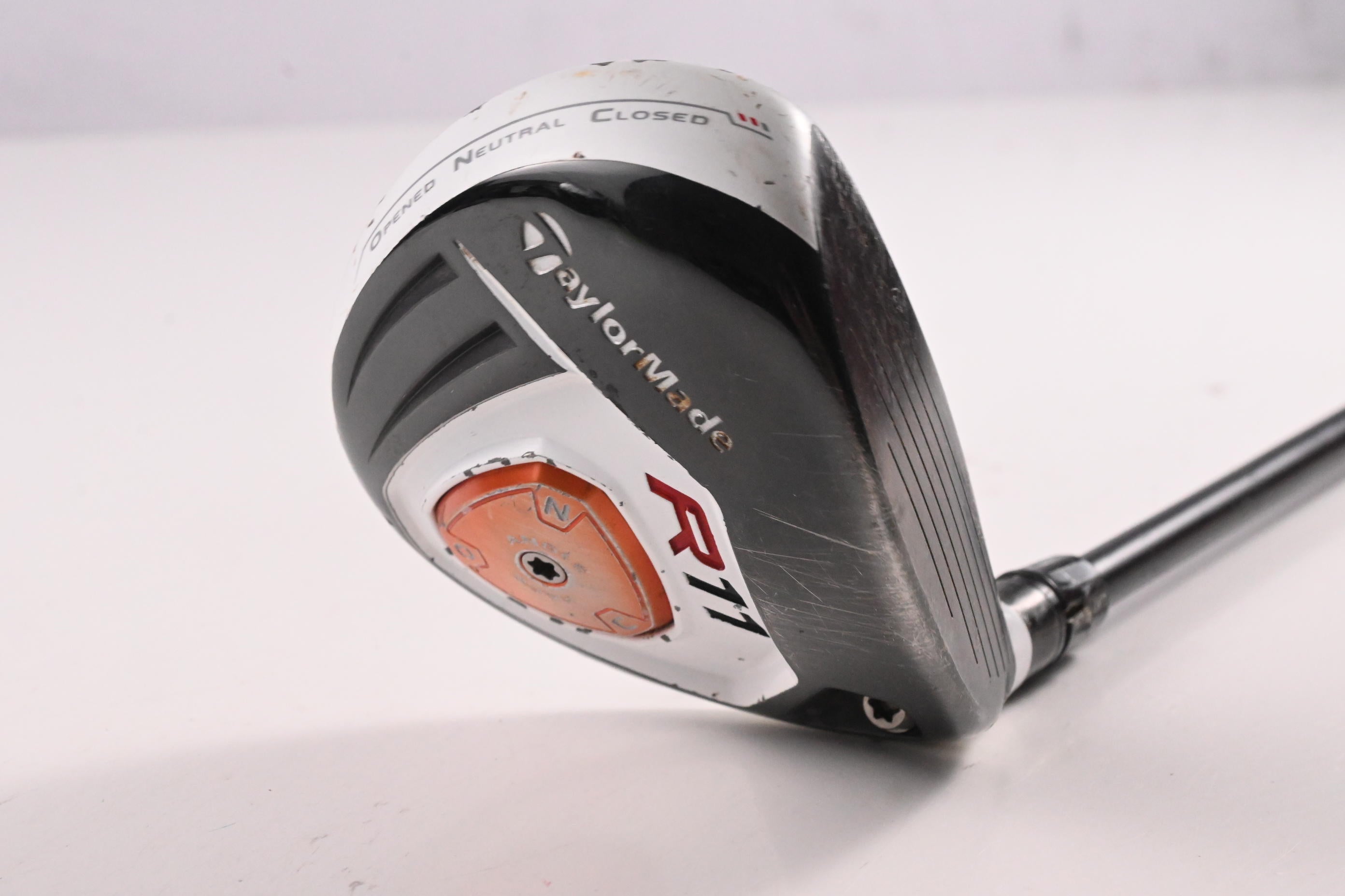 Taylormade R11 #3 Wood / 15.5 Degree / Regular Flex Fujikura Blur 70 Shaft