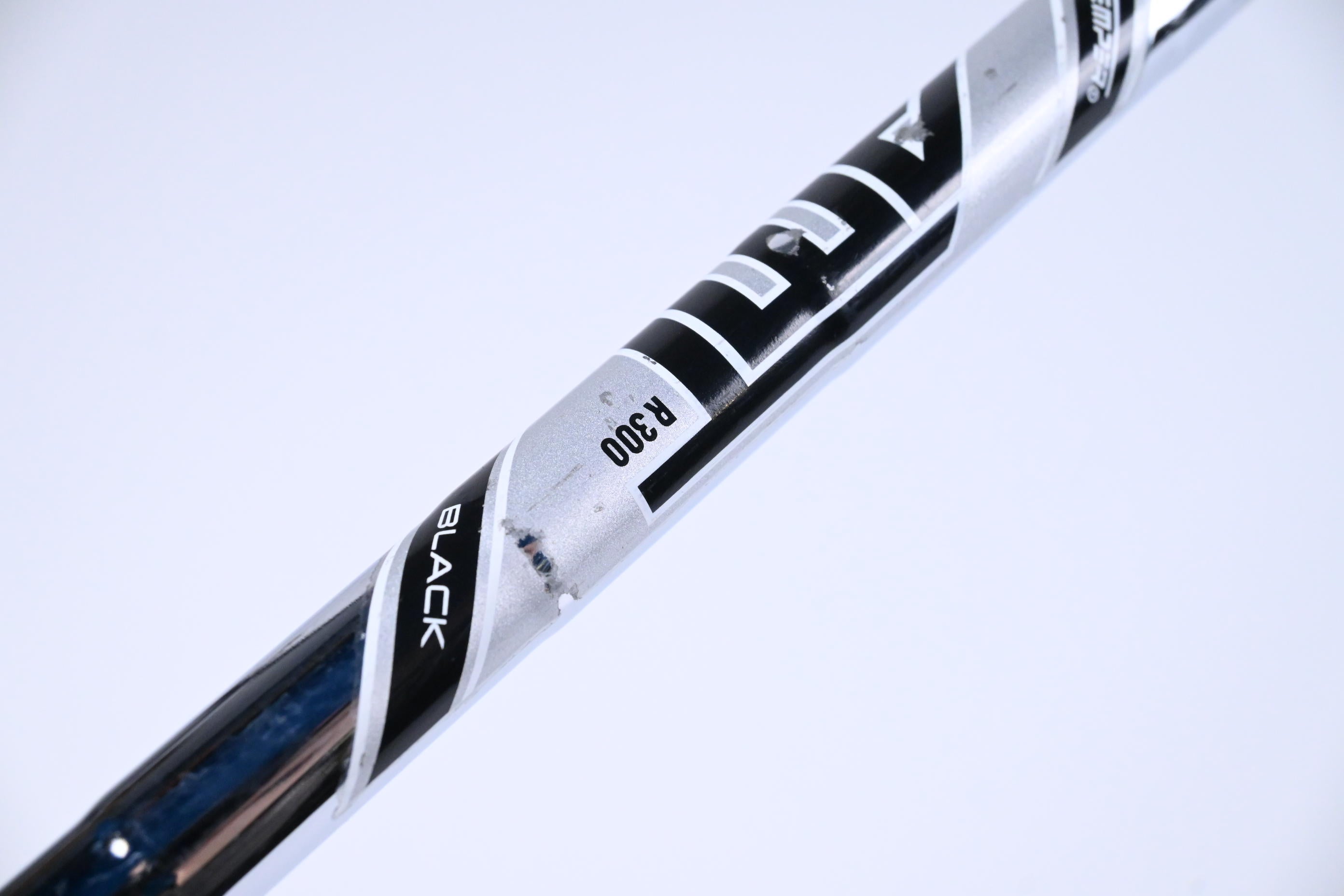 Titleist T100 2019 #6 Iron / Regular Flex AMT Black R300 Shaft