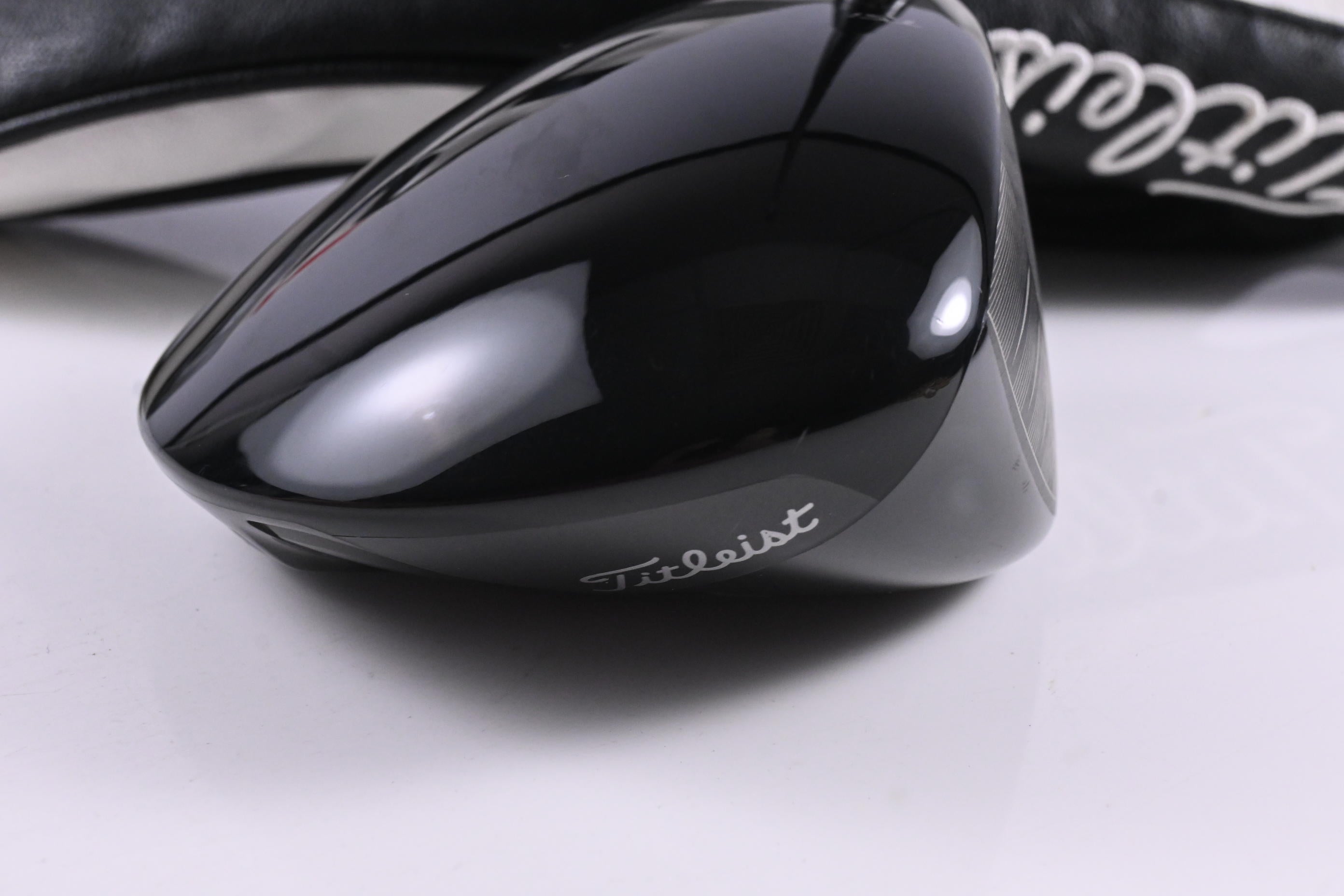 Titleist TSi3 Driver / 9 Degree / Stiff Flex Graphite Design Tour AD IZ-6 Shaft