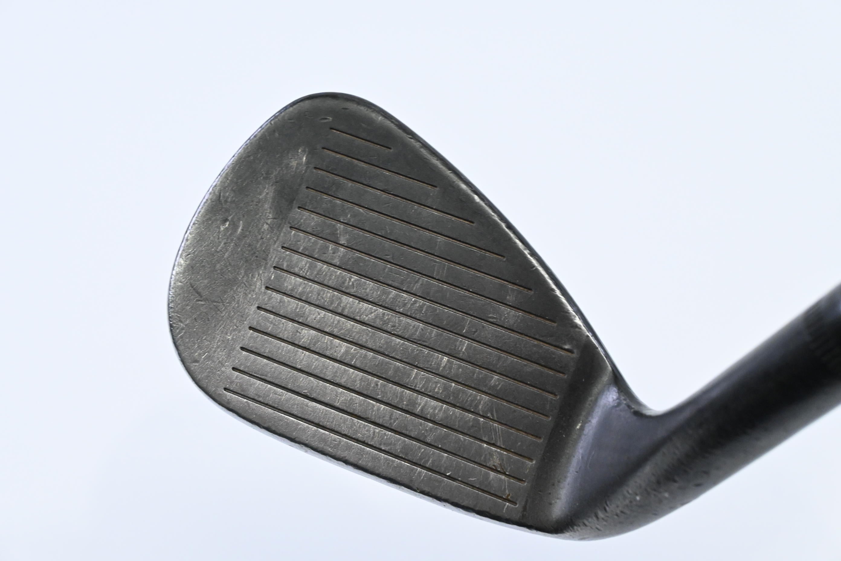 Wilson FG Tour M3 Pitching Wedge / 47 Degree / Regular Flex Dynamic Gold R300