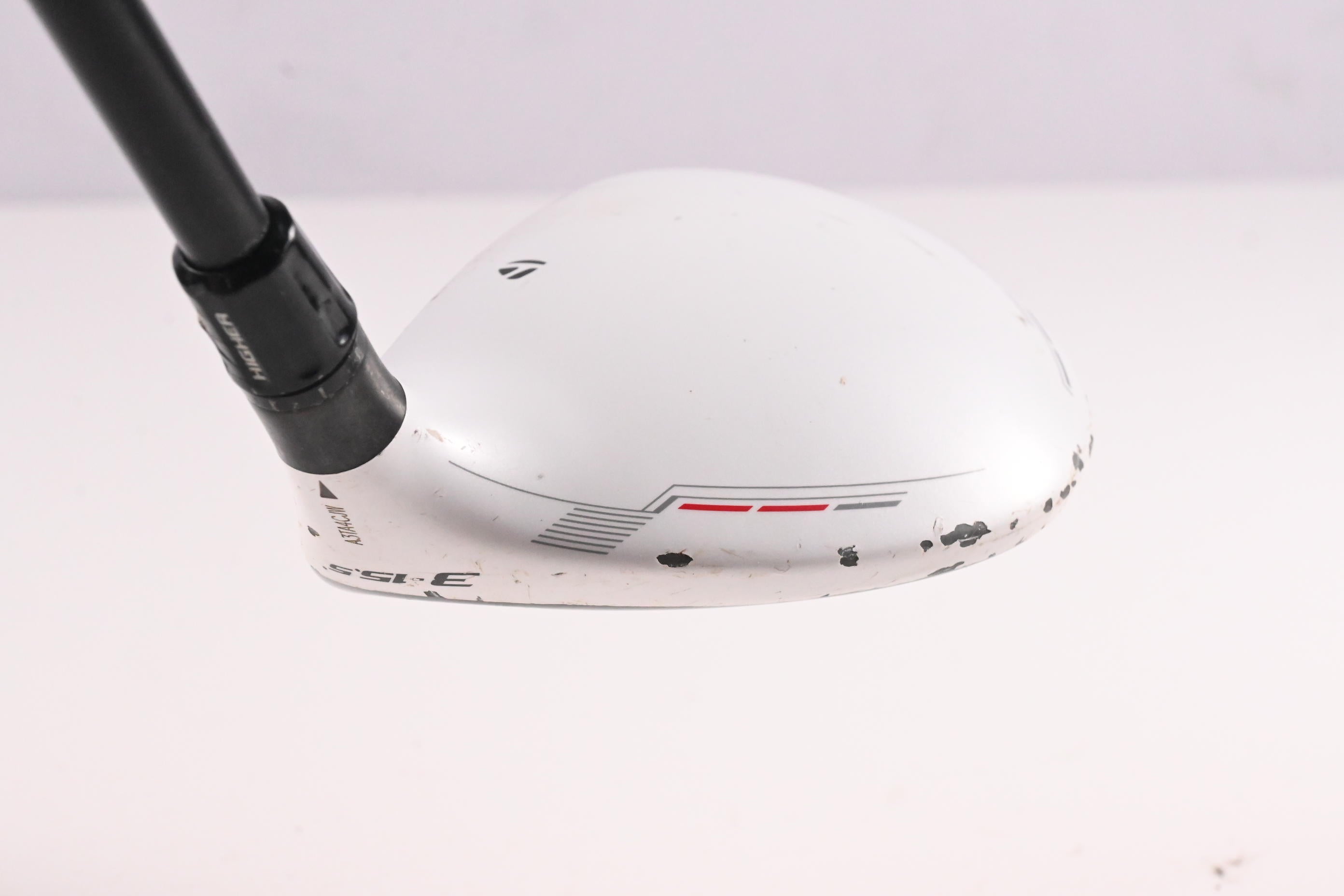 Taylormade R11 #3 Wood / 15.5 Degree / Regular Flex Fujikura Blur 70 Shaft