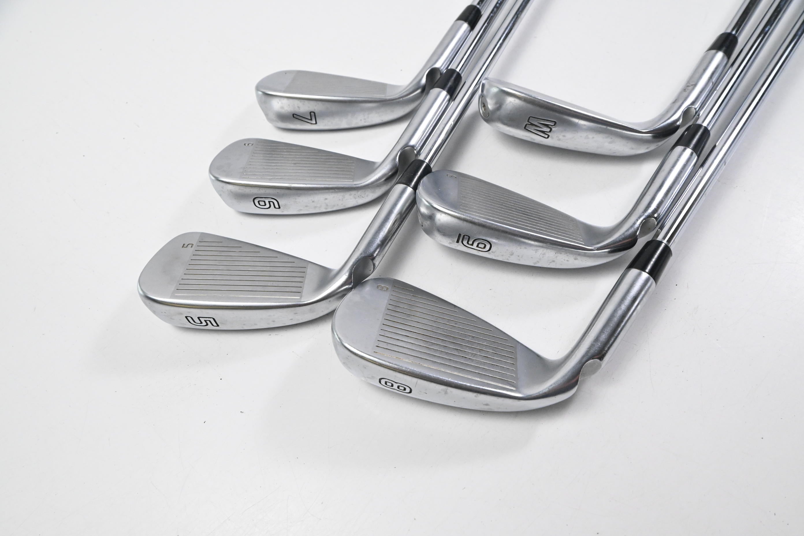Ping G425 Irons / 5-PW / White  / Stiff Flex Elevate 95 Shafts