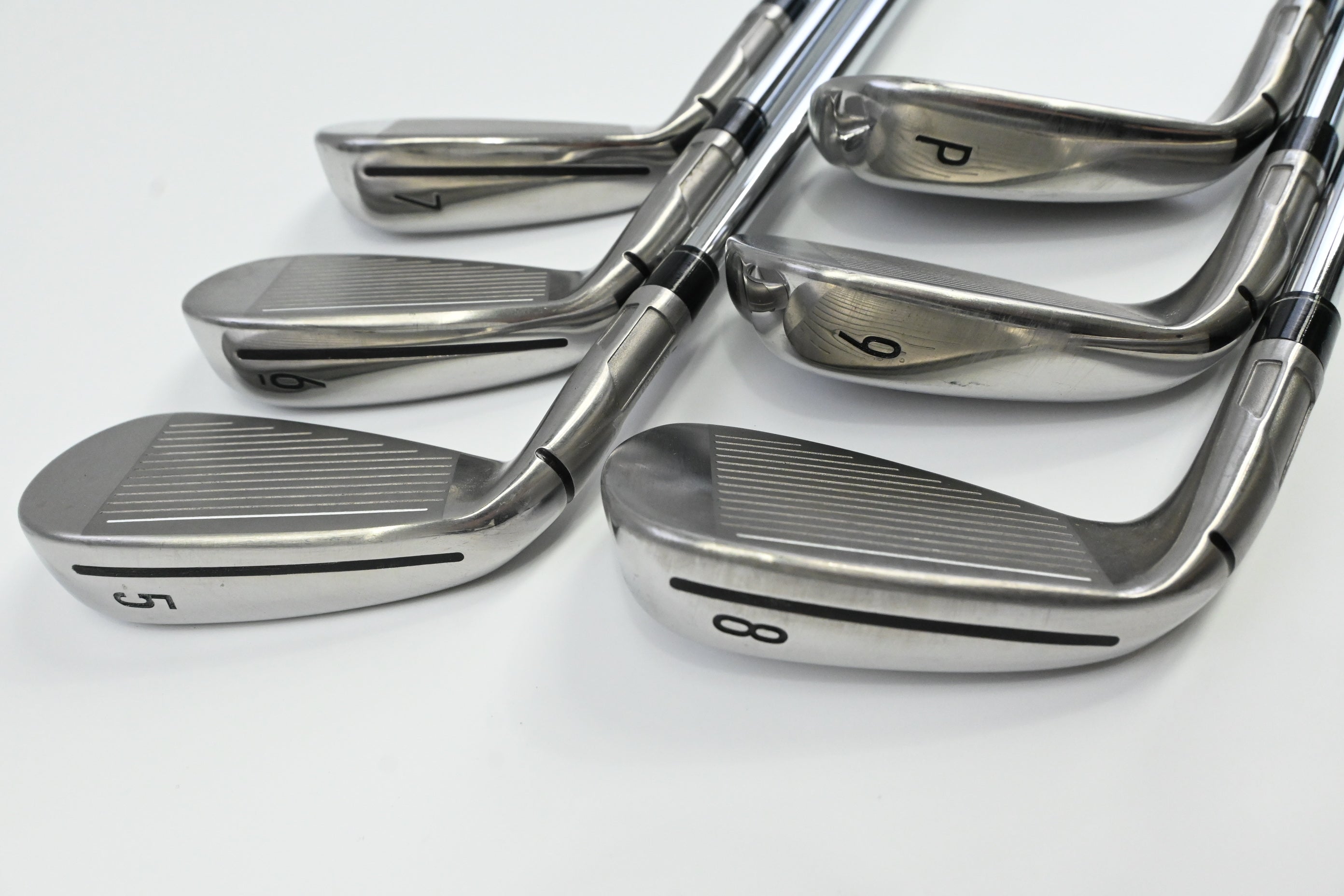 Taylormade SIM2 Max Irons / 5-PW / Stiff Flex KBS Max MT 85 Shafts